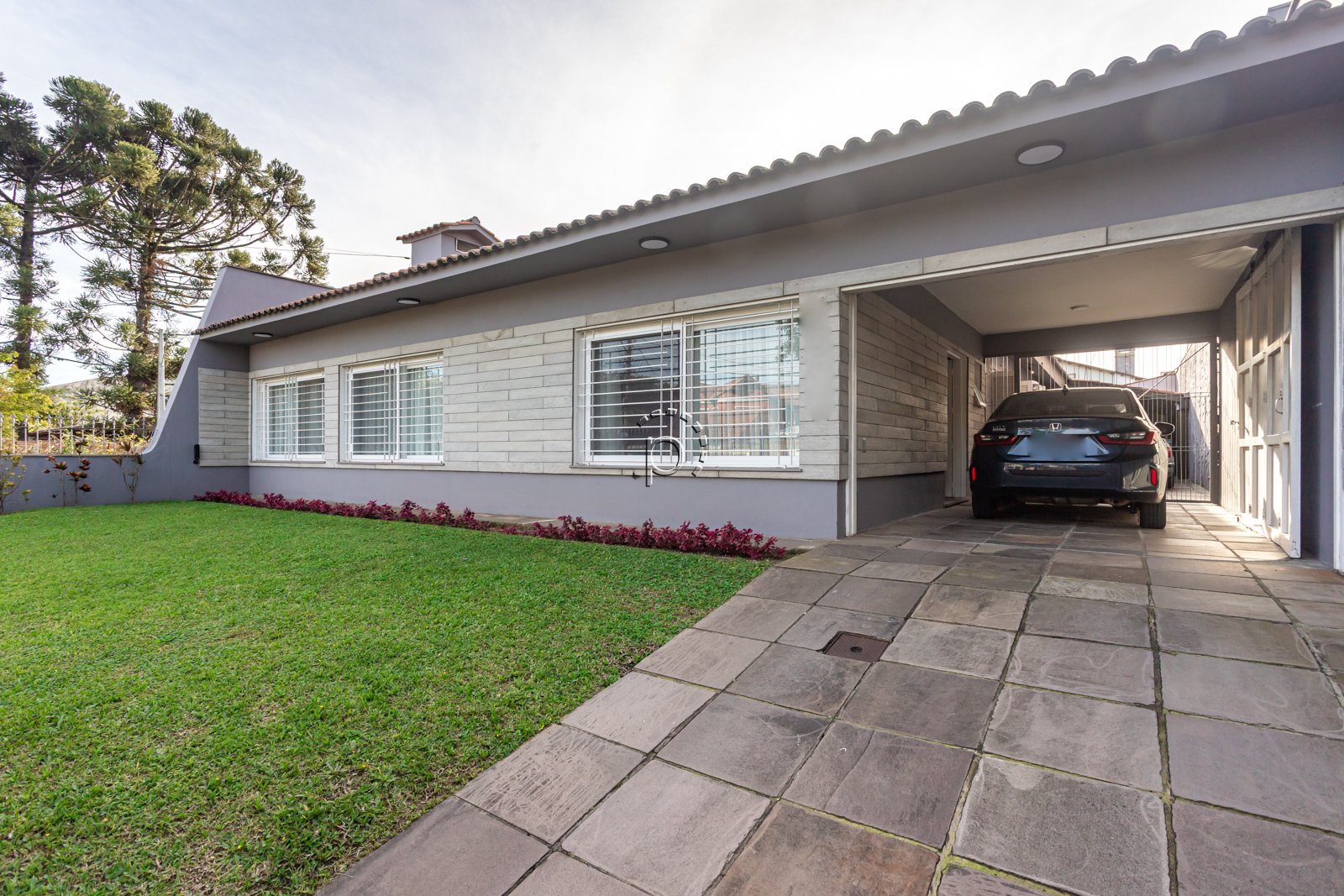 Casa à venda com 362m², 3 quartos, 1 suíte no bairro Jardim Isabel em Porto Alegre - Foto 73