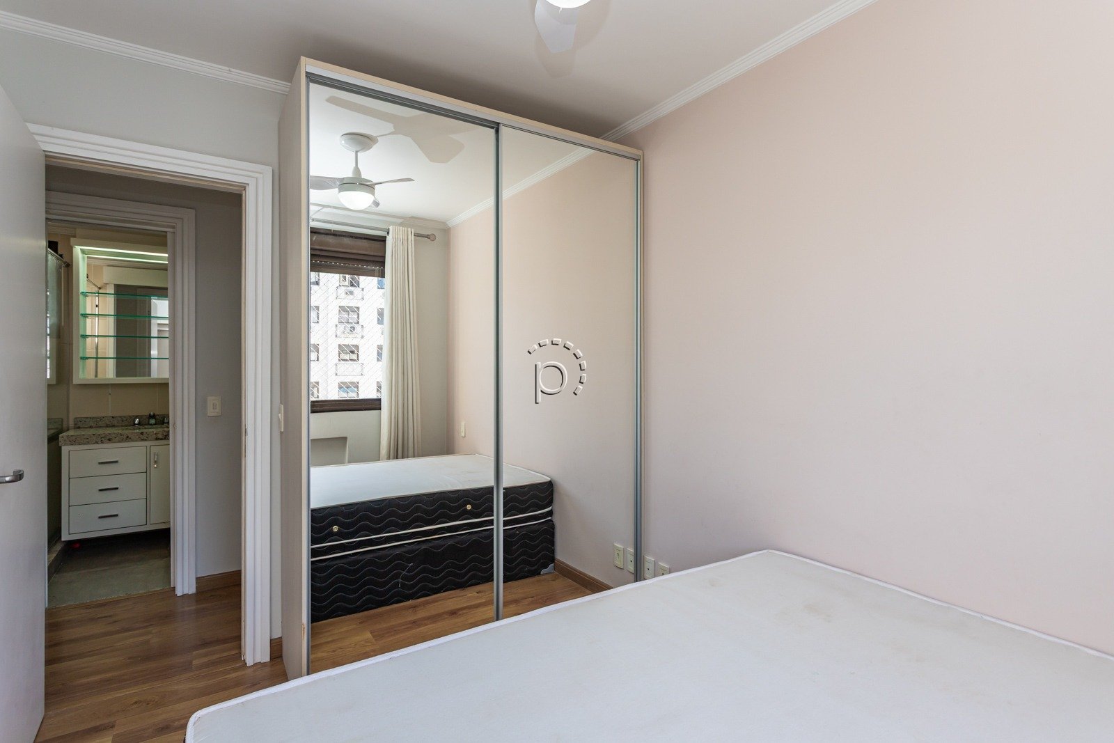 Apartamento à venda com 88m², 3 quartos, 1 suíte, 2 vagas no bairro Tristeza em Porto Alegre - Foto 18