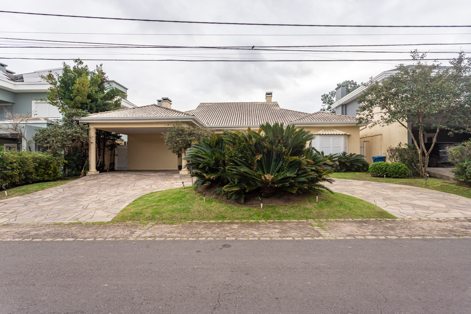 Casa em Condomínio à venda com 420m², 4 quartos no bairro Terra Ville em Porto Alegre - Foto 3
