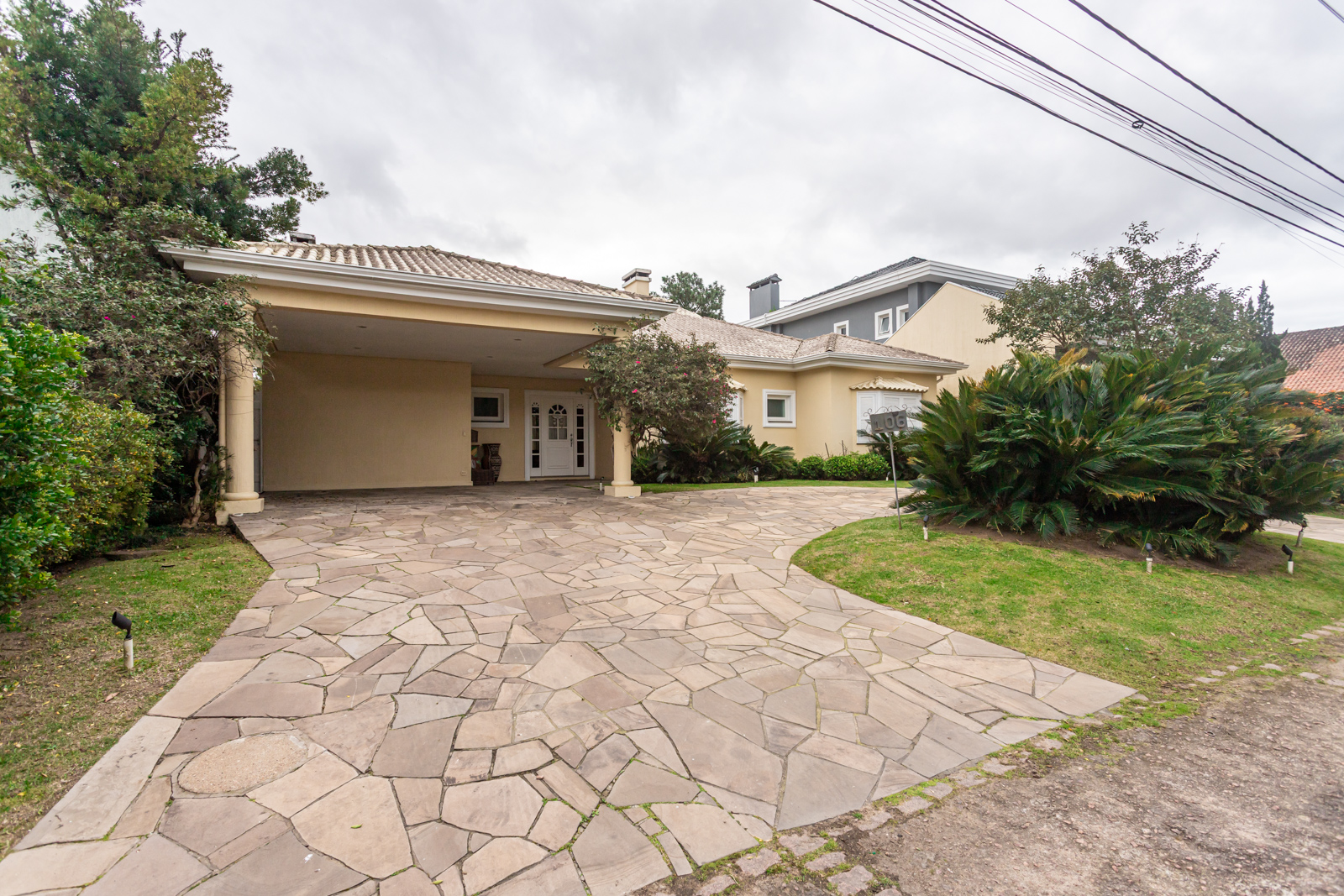 Casa em Condomínio à venda com 420m², 4 quartos no bairro Terra Ville em Porto Alegre - Foto 2
