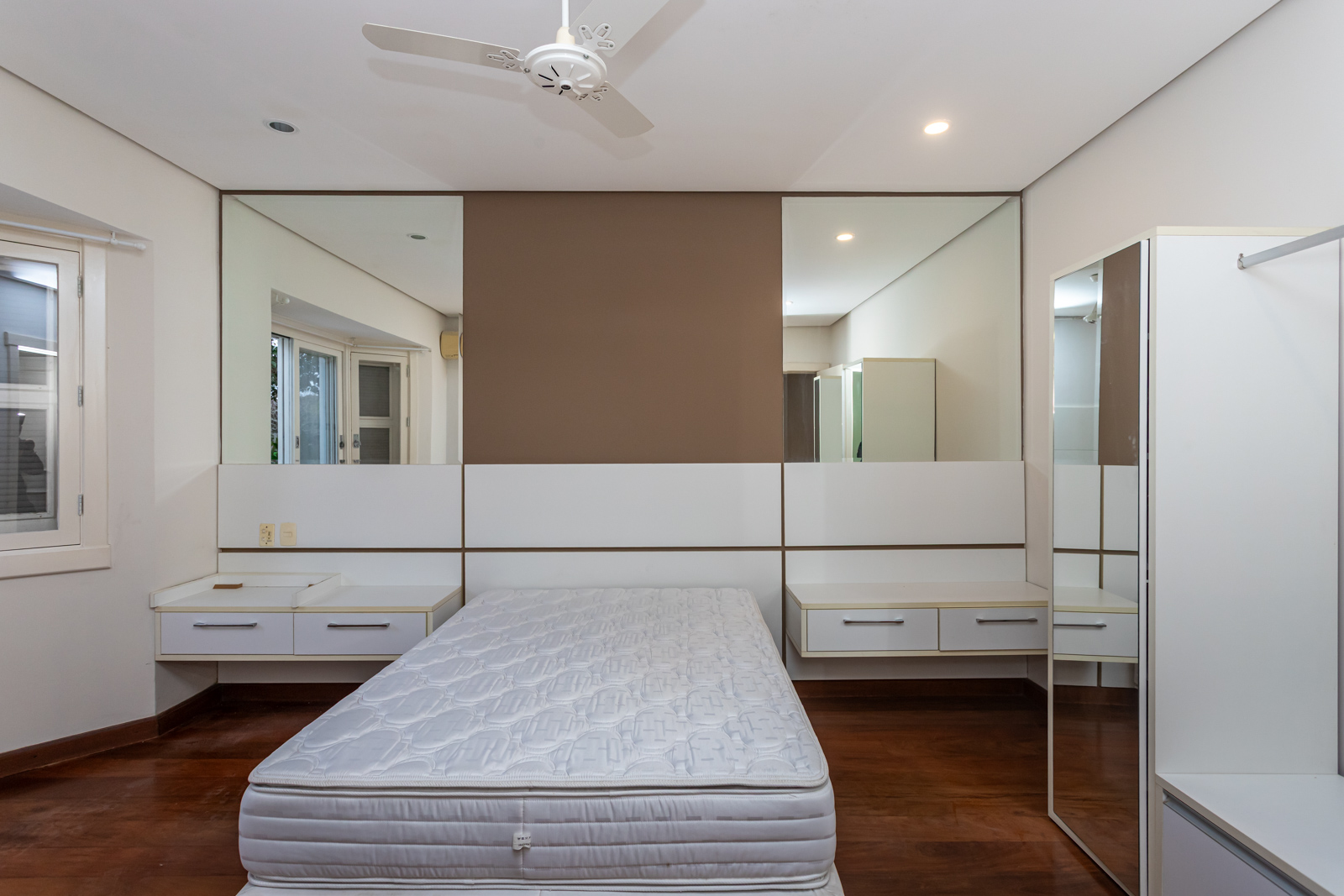 Casa em Condomínio à venda com 420m², 4 quartos no bairro Terra Ville em Porto Alegre - Foto 33