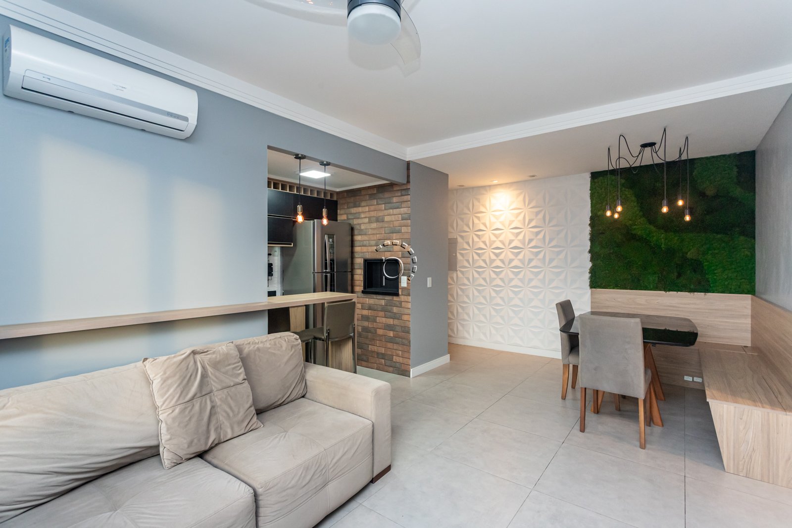 Apartamento à venda com 60m², 2 quartos, 1 suíte, 2 vagas no bairro Cristal em Porto Alegre - Foto 4