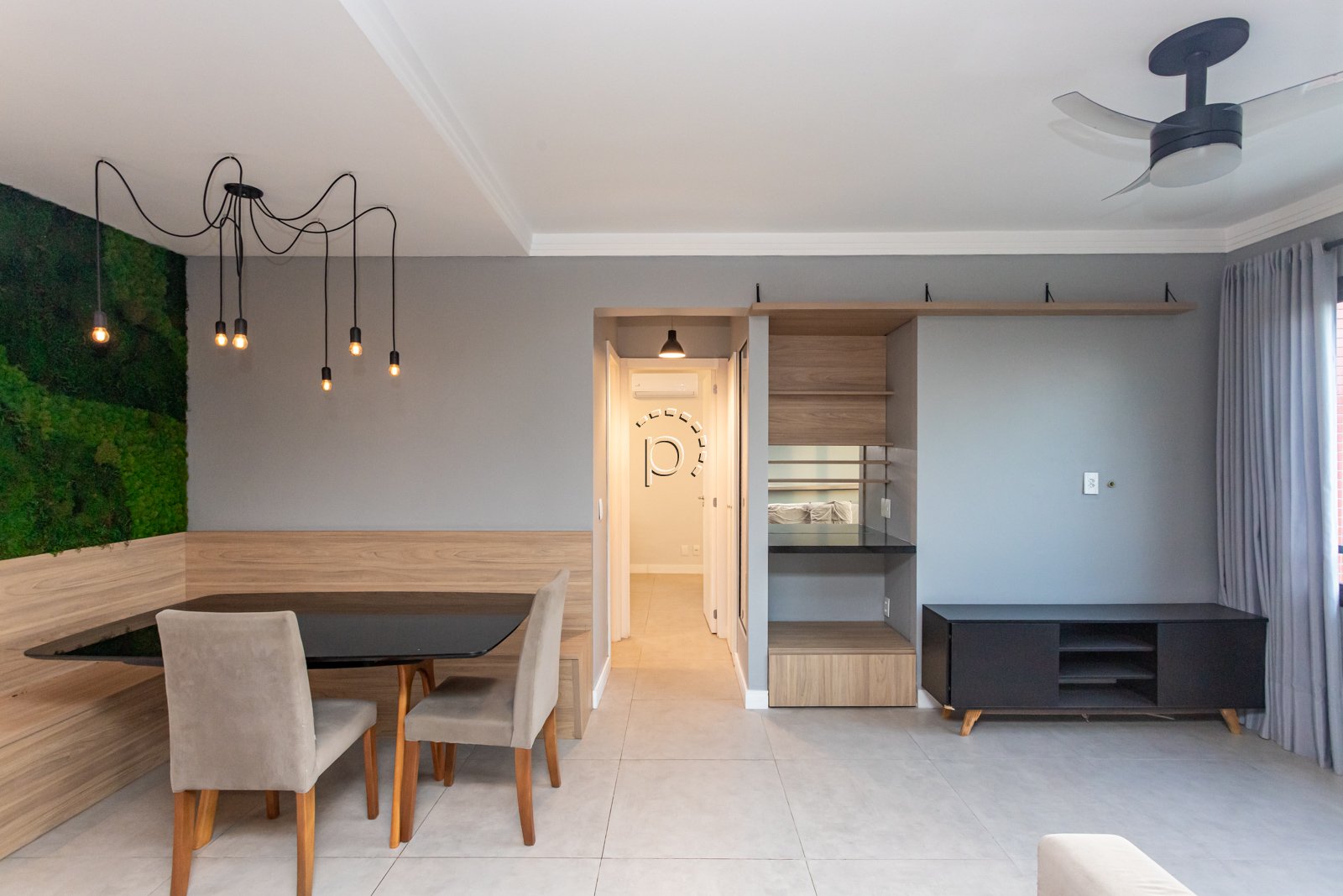 Apartamento à venda com 60m², 2 quartos, 1 suíte, 2 vagas no bairro Cristal em Porto Alegre - Foto 2
