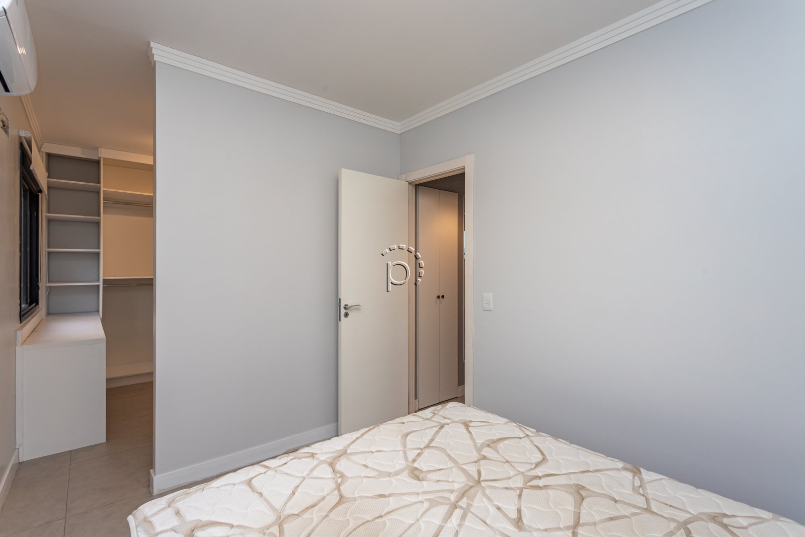 Apartamento à venda com 60m², 2 quartos, 1 suíte, 2 vagas no bairro Cristal em Porto Alegre - Foto 17