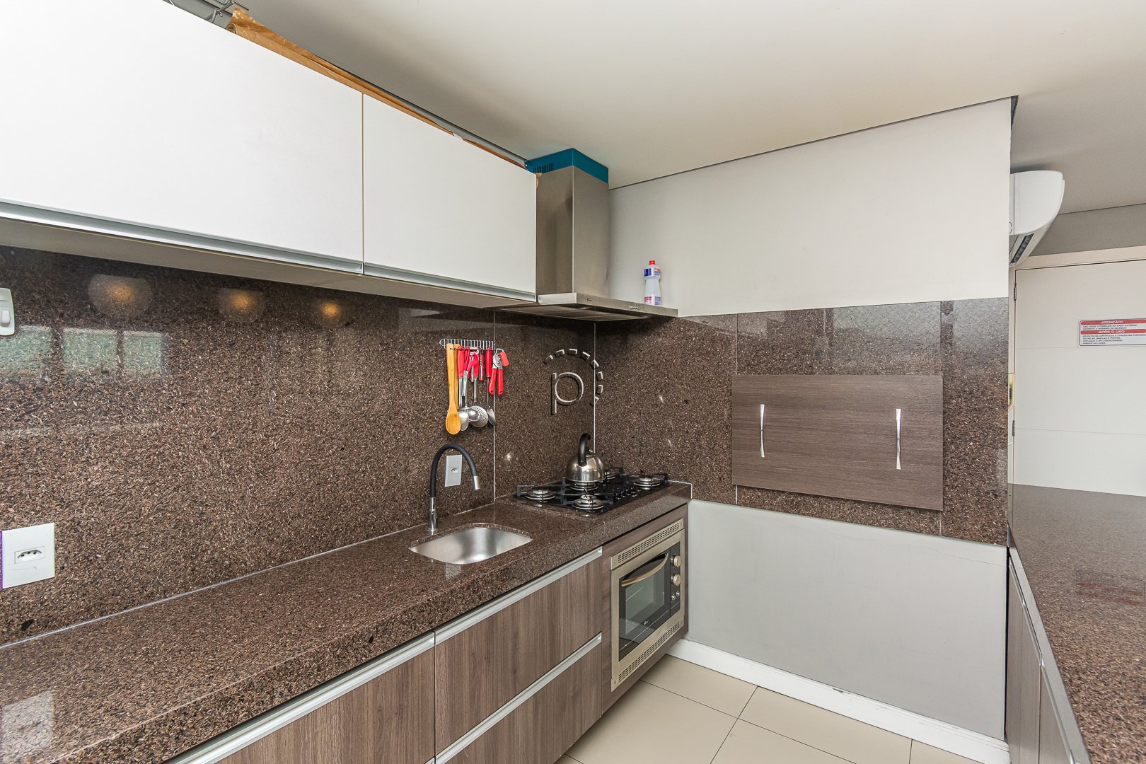 Apartamento à venda com 60m², 2 quartos, 1 suíte, 2 vagas no bairro Cristal em Porto Alegre - Foto 38