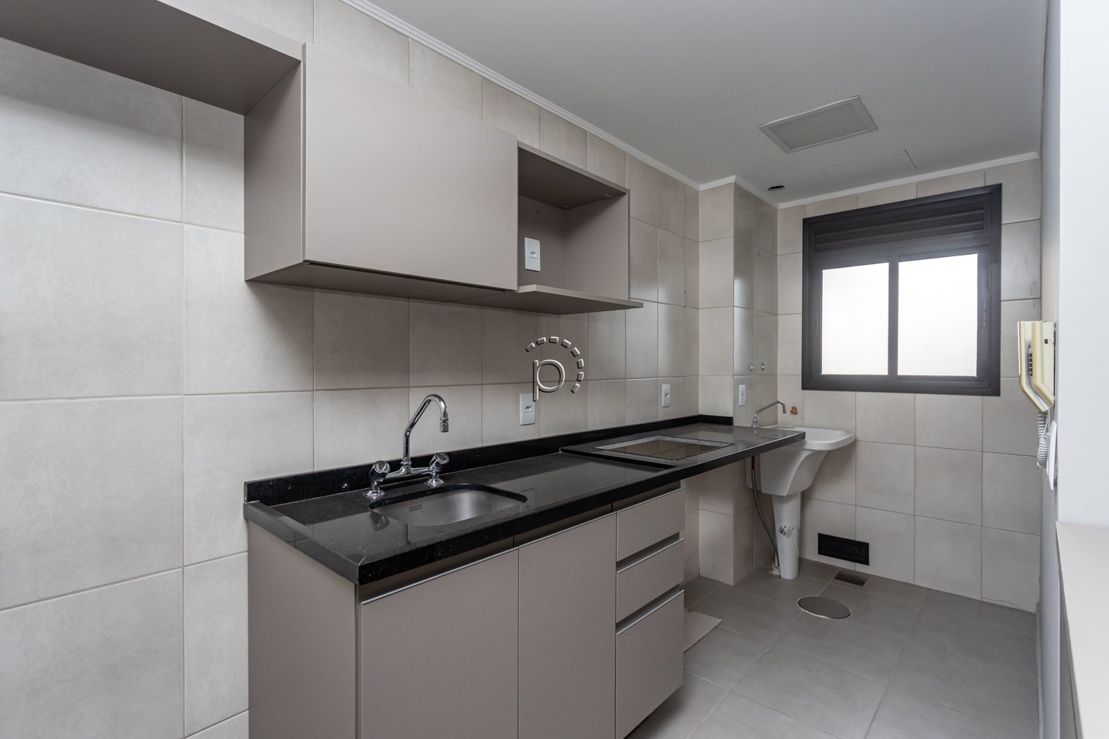 Apartamento à venda com 60m², 2 quartos, 1 suíte, 1 vaga no bairro Cristal em Porto Alegre - Foto 7