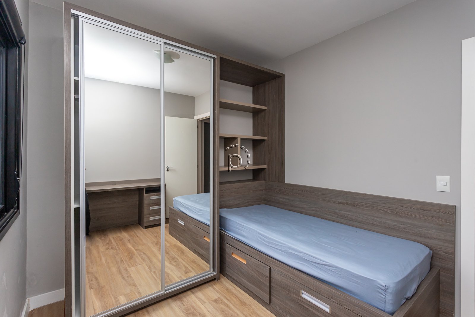 Apartamento à venda com 60m², 2 quartos, 1 suíte, 1 vaga no bairro Cristal em Porto Alegre - Foto 15
