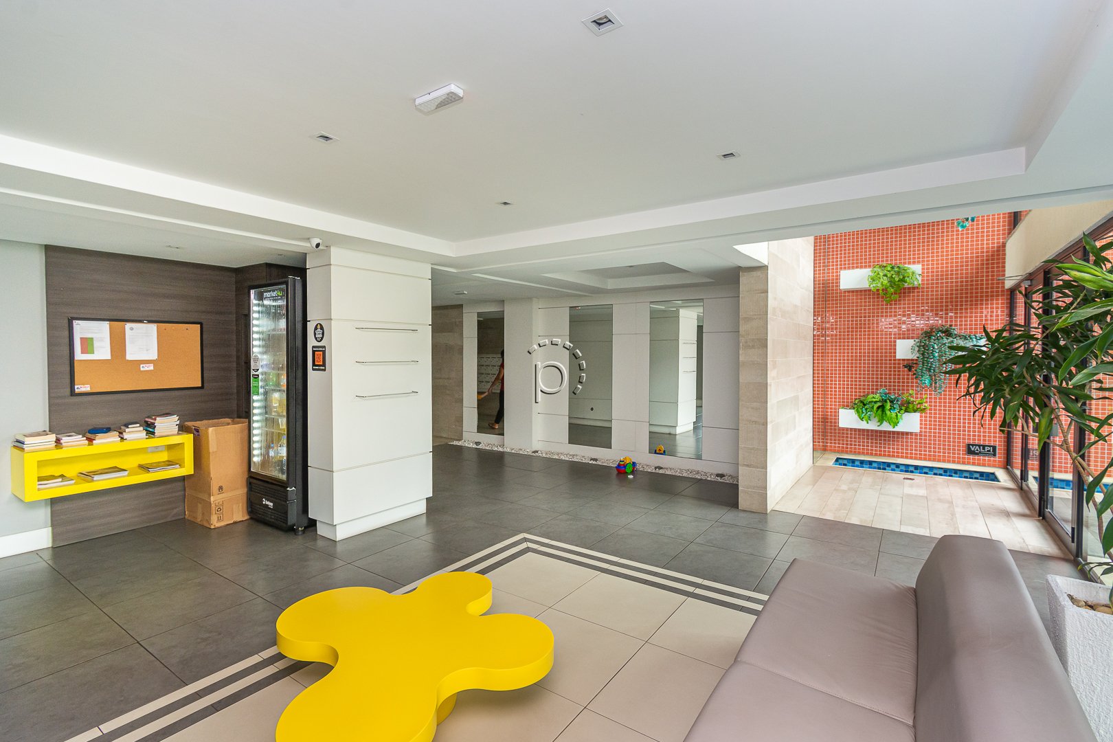 Apartamento à venda com 60m², 2 quartos, 1 suíte, 1 vaga no bairro Cristal em Porto Alegre - Foto 23