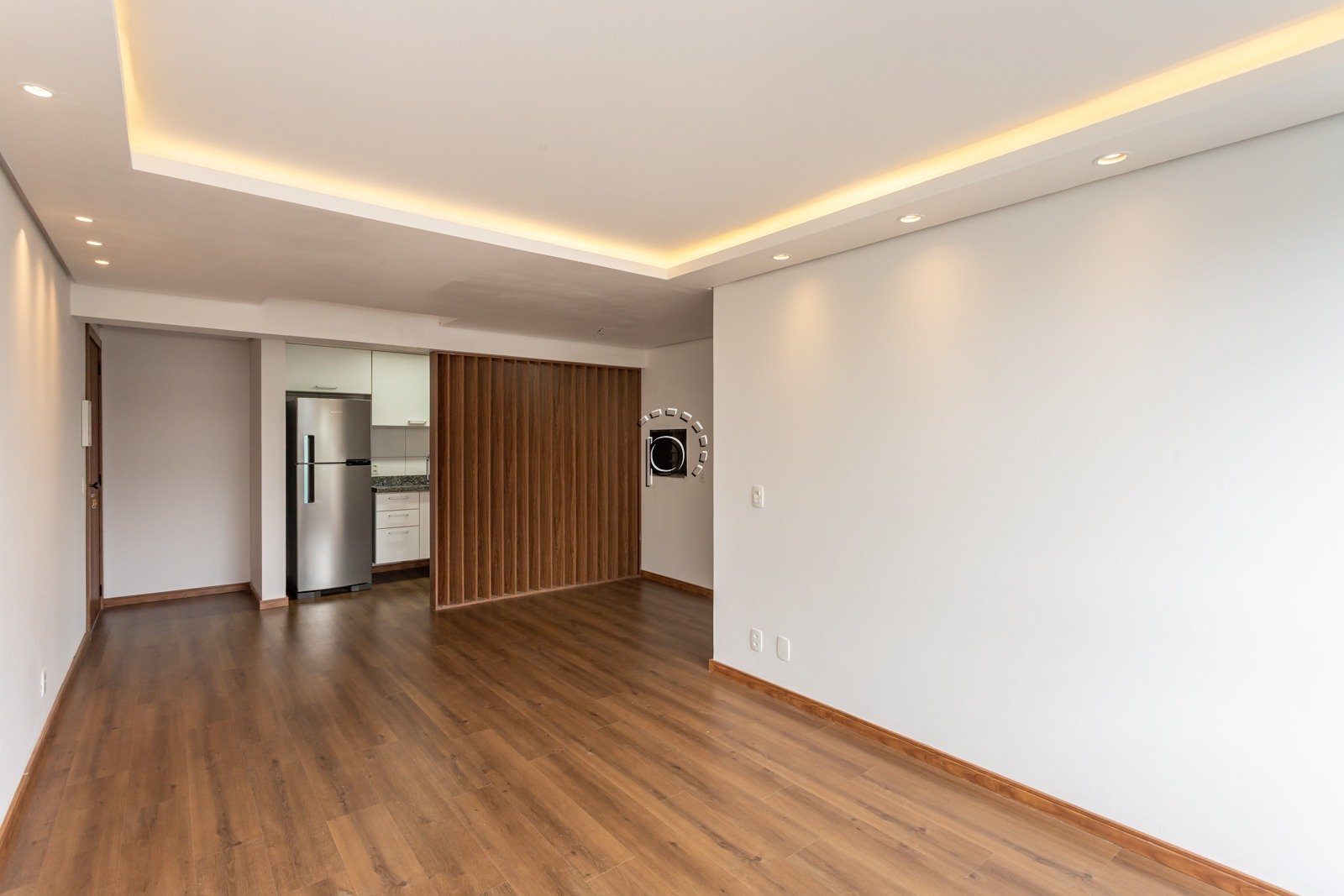 Apartamento à venda com 93m², 3 quartos, 1 suíte, 2 vagas no bairro Tristeza em Porto Alegre - Foto 4