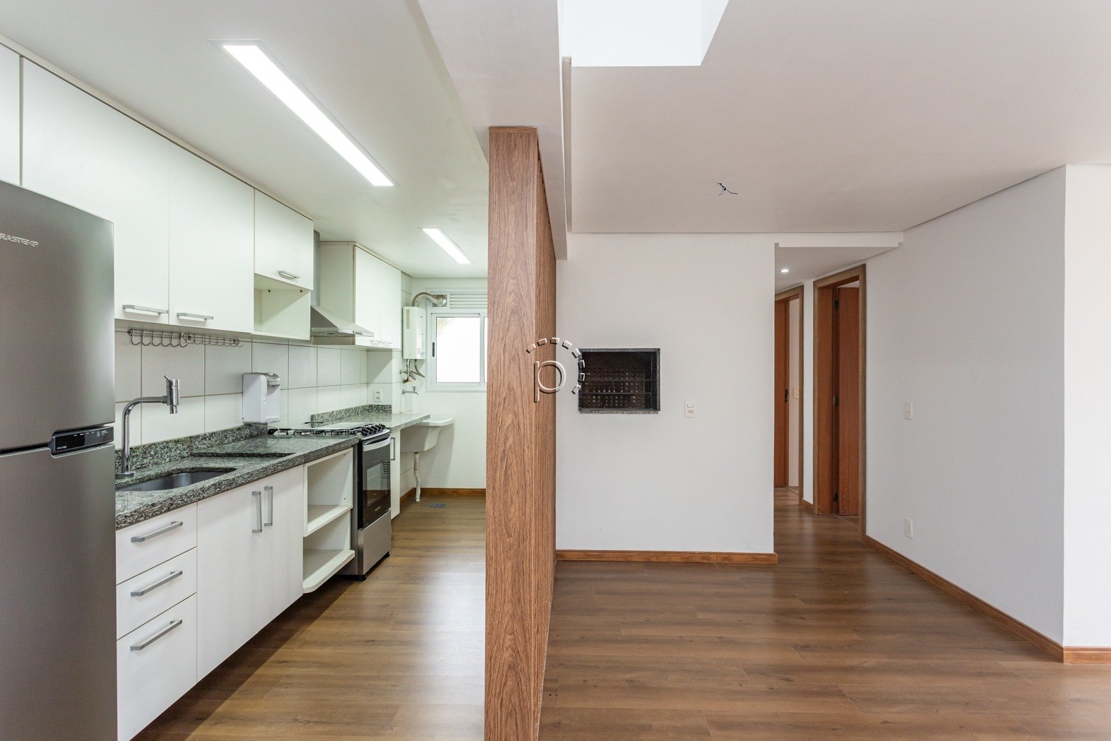 Apartamento à venda com 93m², 3 quartos, 1 suíte, 2 vagas no bairro Tristeza em Porto Alegre - Foto 7