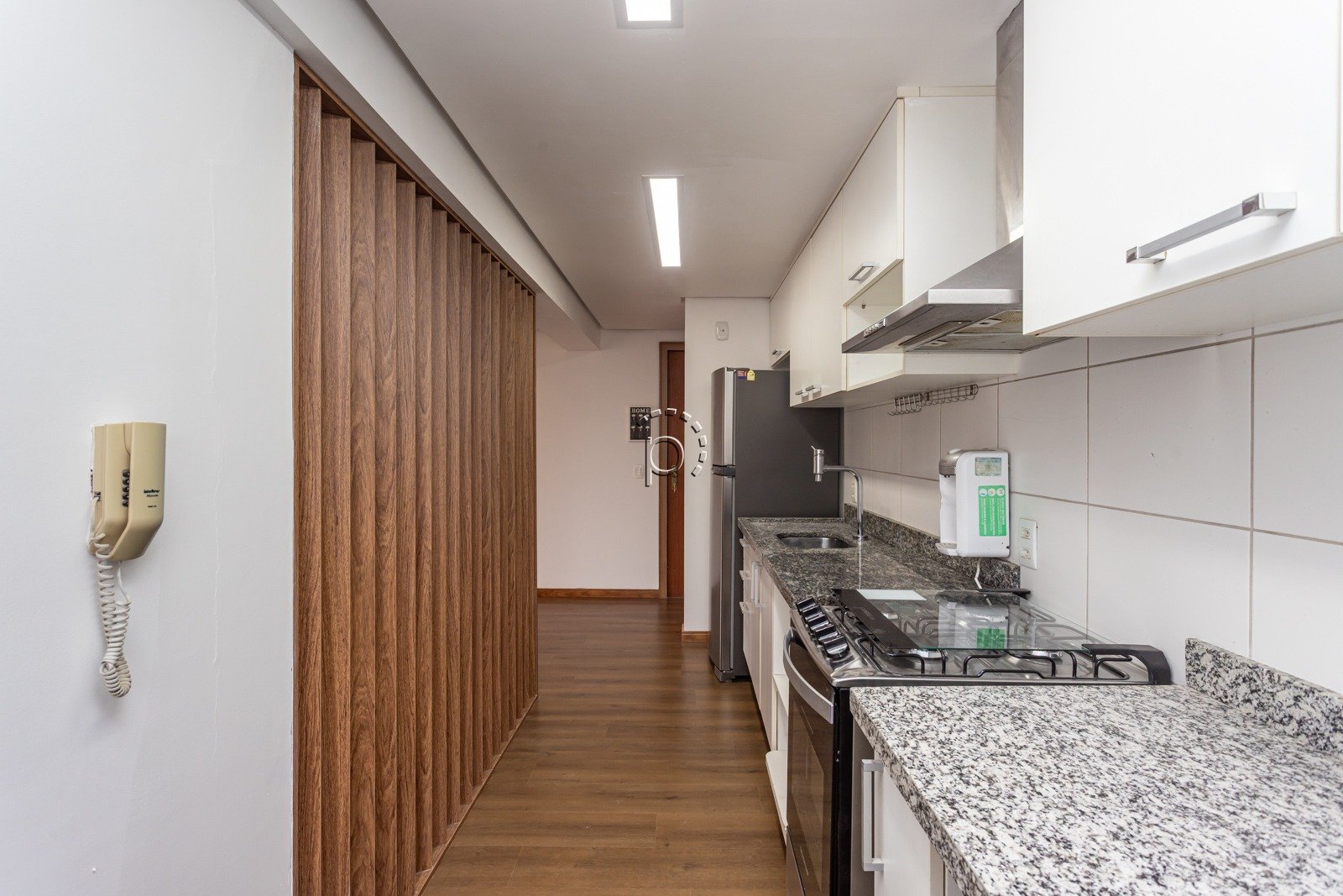 Apartamento à venda com 93m², 3 quartos, 1 suíte, 2 vagas no bairro Tristeza em Porto Alegre - Foto 11