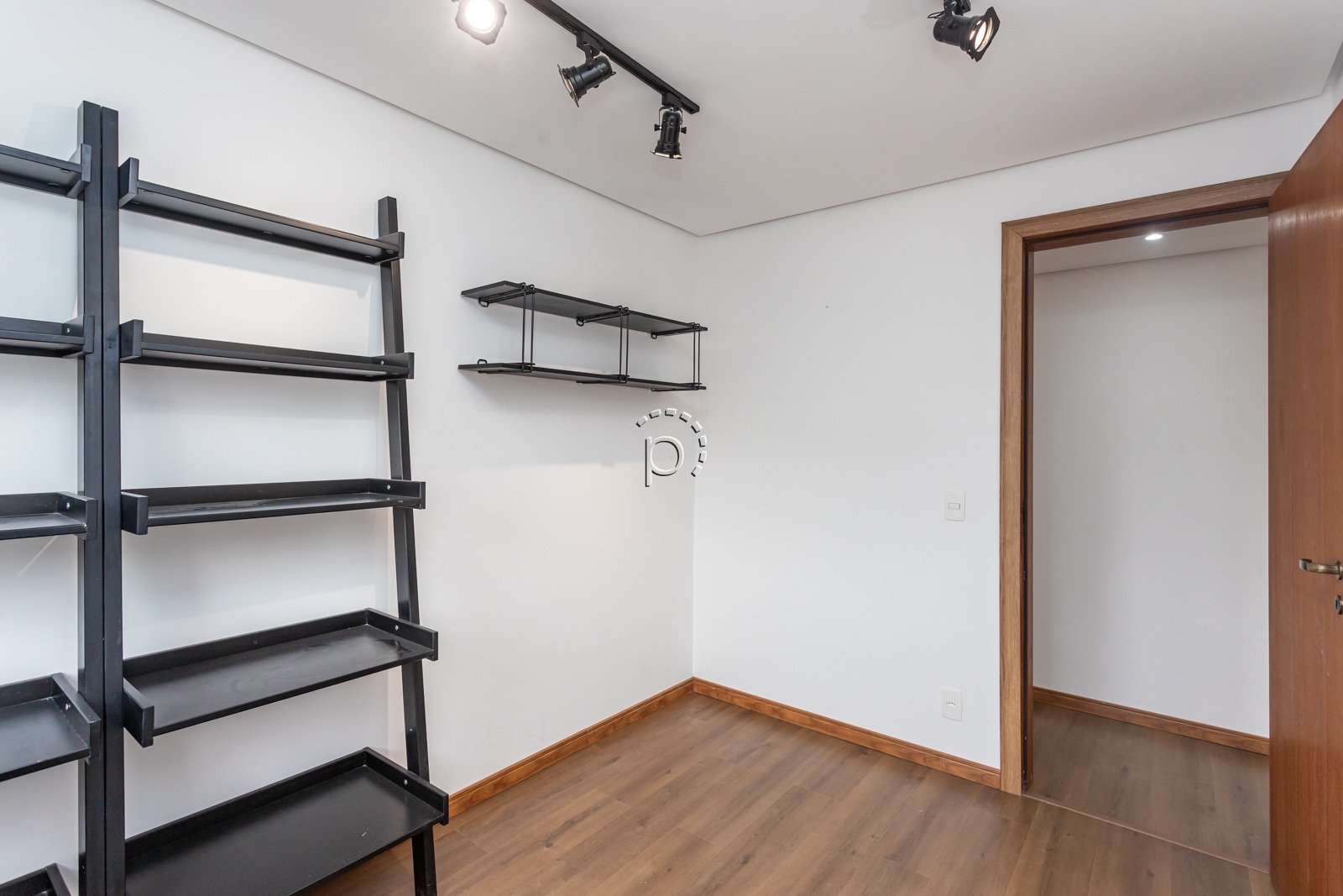 Apartamento à venda com 93m², 3 quartos, 1 suíte, 2 vagas no bairro Tristeza em Porto Alegre - Foto 14