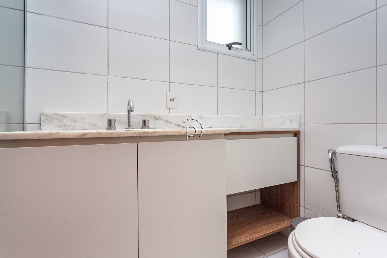 Apartamento à venda com 93m², 3 quartos, 1 suíte, 2 vagas no bairro Tristeza em Porto Alegre - Foto 18