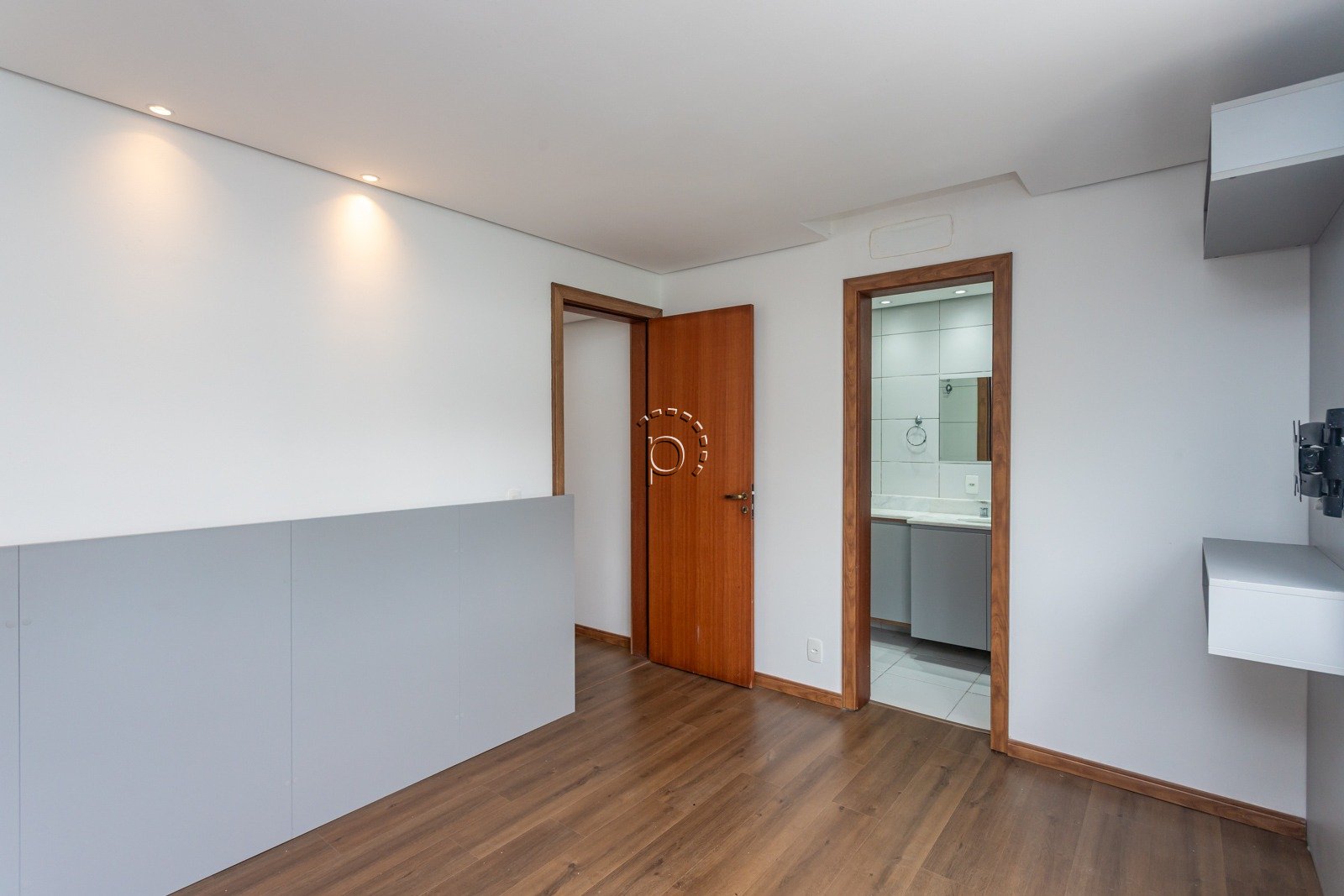 Apartamento à venda com 93m², 3 quartos, 1 suíte, 2 vagas no bairro Tristeza em Porto Alegre - Foto 23