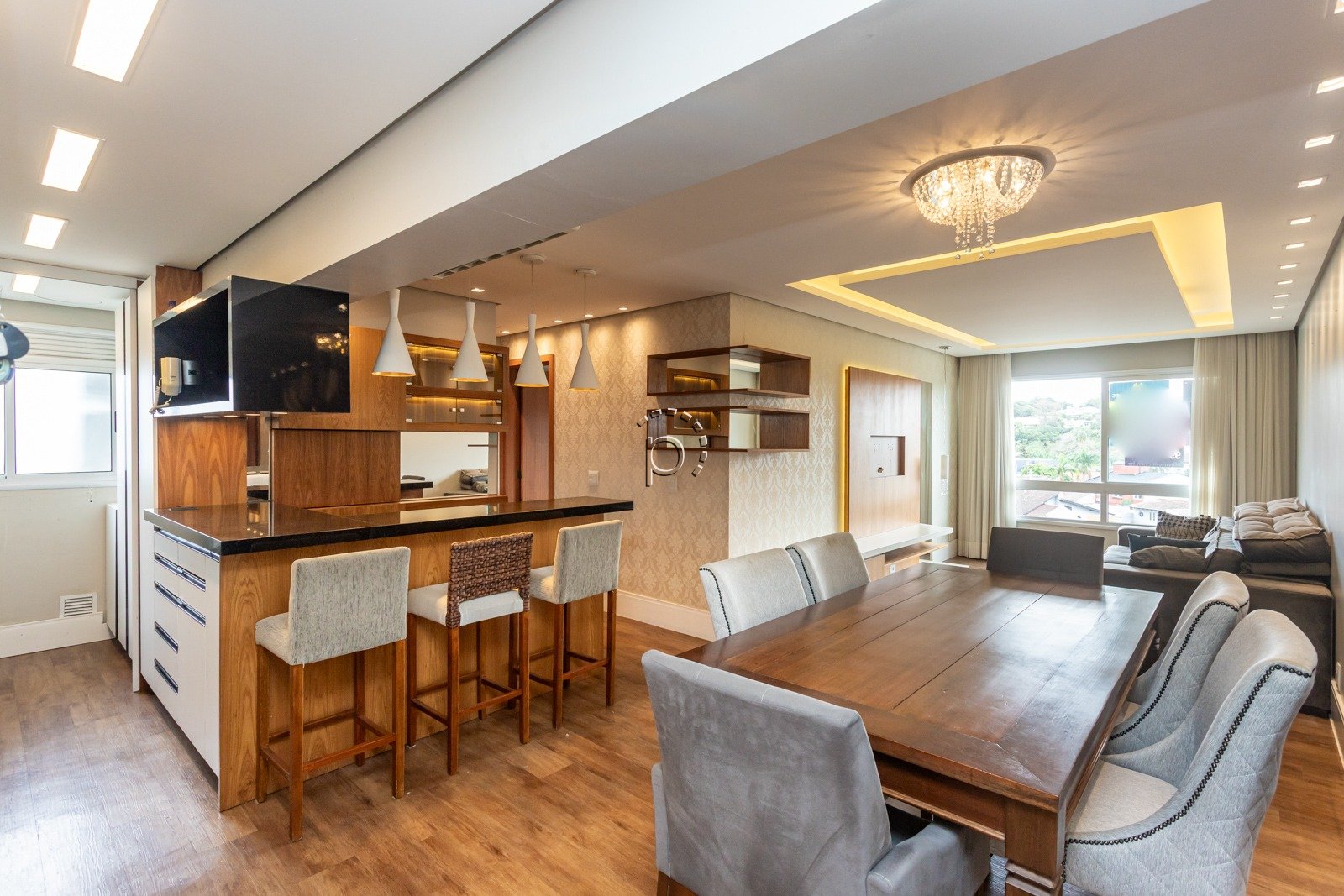 Apartamento à venda com 94m², 2 quartos, 1 suíte, 2 vagas no bairro Tristeza em Porto Alegre