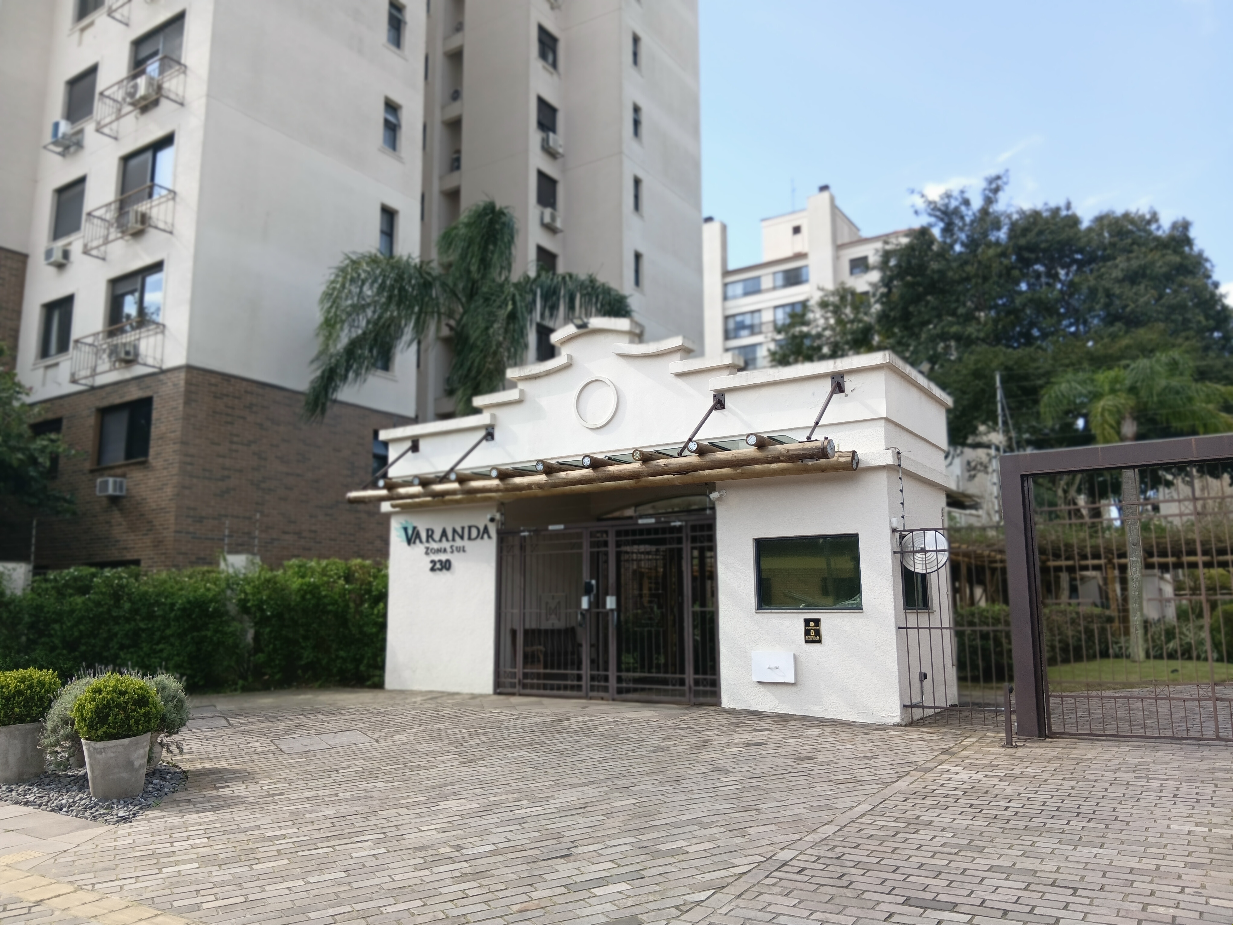 Apartamento para alugar com 98m², 3 quartos, 1 suíte, 1 vaga no bairro Tristeza em Porto Alegre - Foto 2