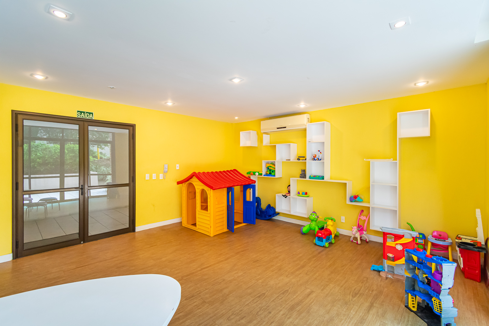 Apartamento para alugar com 98m², 3 quartos, 1 suíte, 1 vaga no bairro Tristeza em Porto Alegre - Foto 30