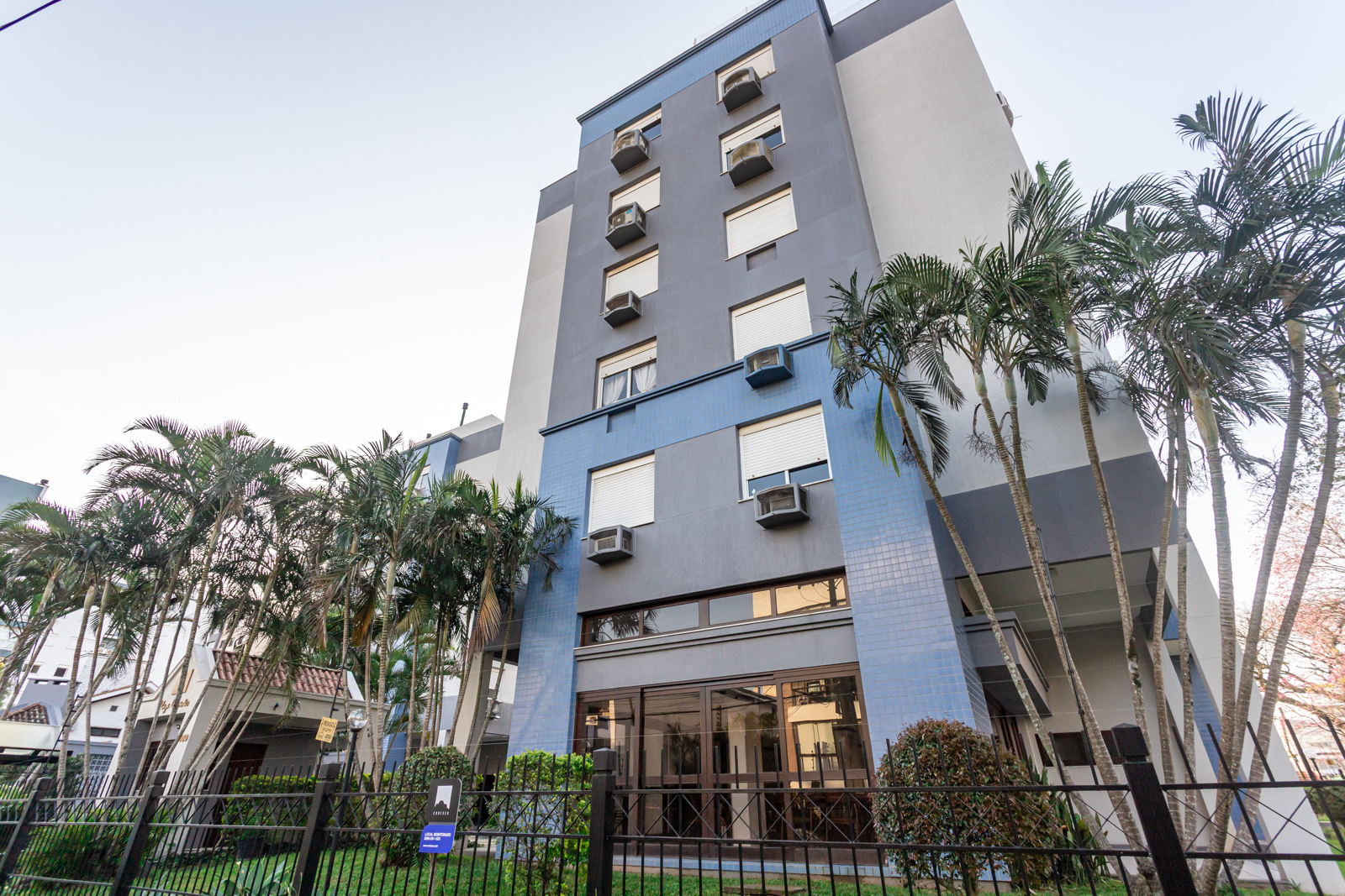 Apartamento à venda com 1m², 3 quartos, 2 vagas no bairro Tristeza em Porto Alegre