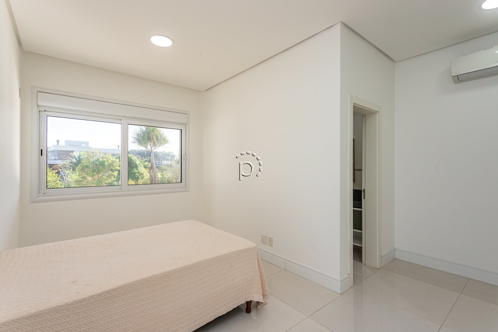 Casa em Condomínio à venda com 570m², 5 quartos, 5 suítes, 4 vagas no bairro Terra Ville em Porto Alegre - Foto 17