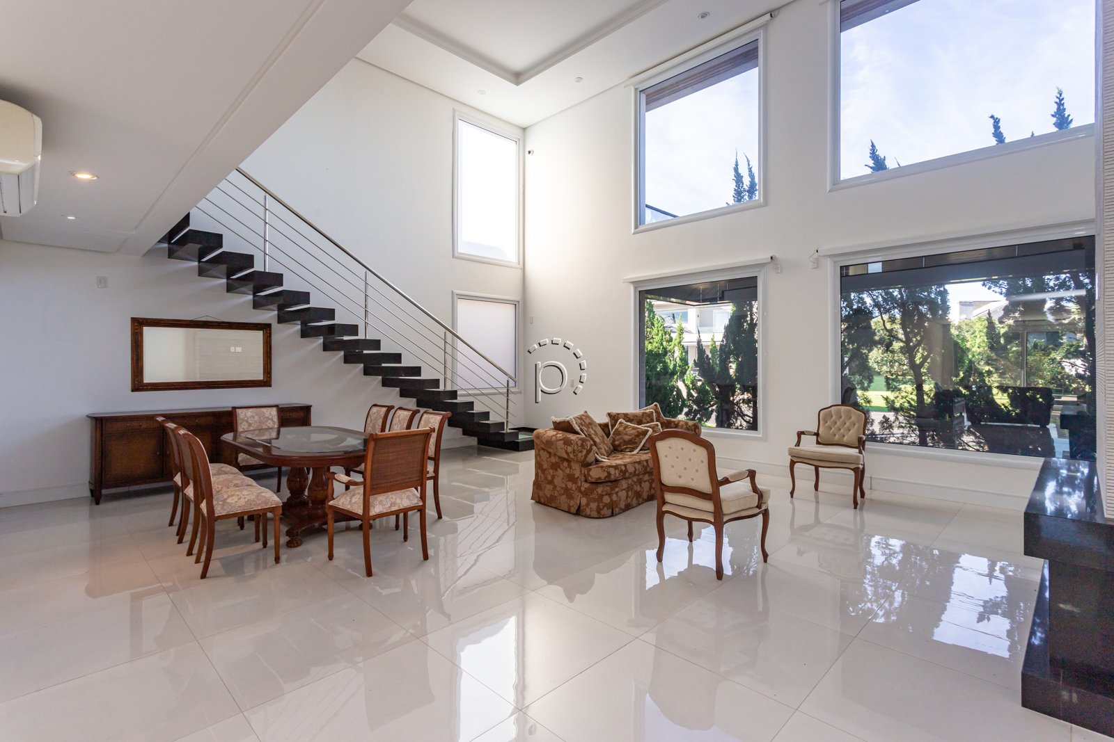 Casa em Condomínio à venda com 570m², 5 quartos, 5 suítes, 4 vagas no bairro Terra Ville em Porto Alegre - Foto 4