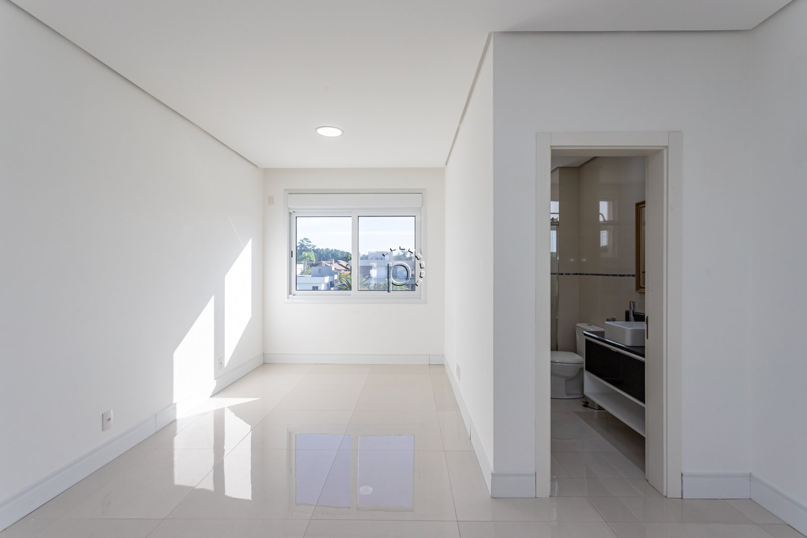 Casa em Condomínio à venda com 570m², 5 quartos, 5 suítes, 4 vagas no bairro Terra Ville em Porto Alegre - Foto 30