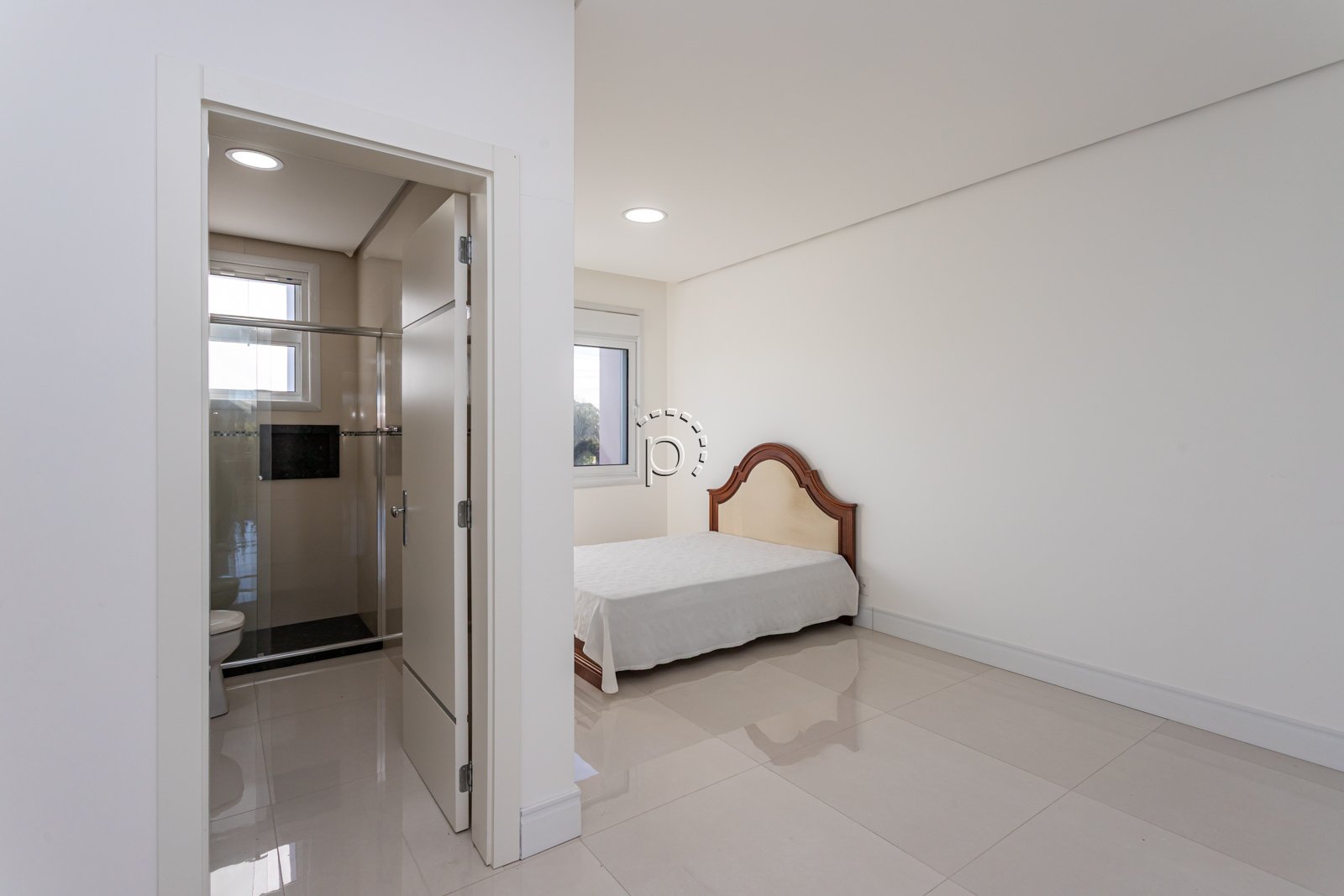Casa em Condomínio à venda com 570m², 5 quartos, 5 suítes, 4 vagas no bairro Terra Ville em Porto Alegre - Foto 34