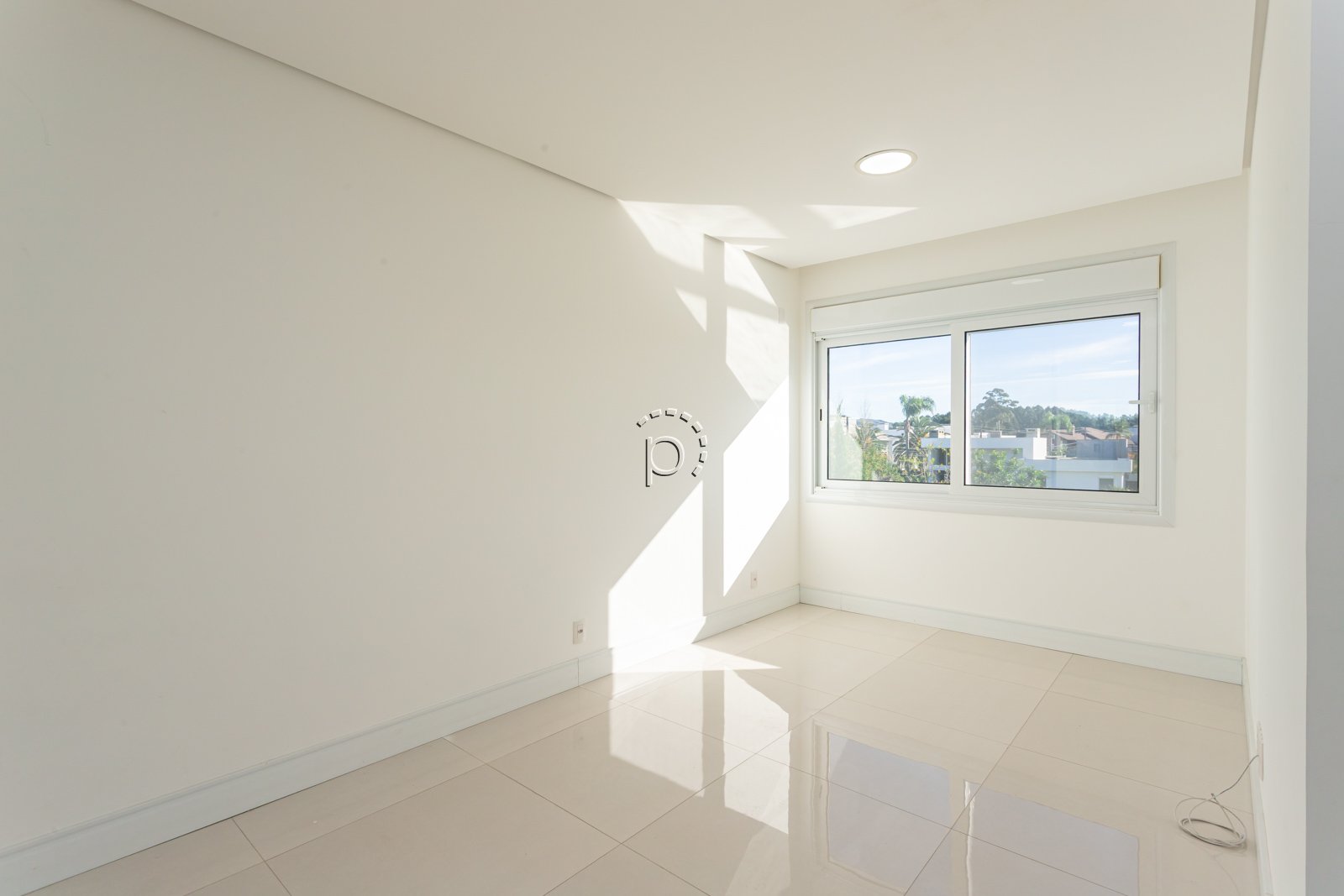 Casa em Condomínio à venda com 570m², 5 quartos, 5 suítes, 4 vagas no bairro Terra Ville em Porto Alegre - Foto 40