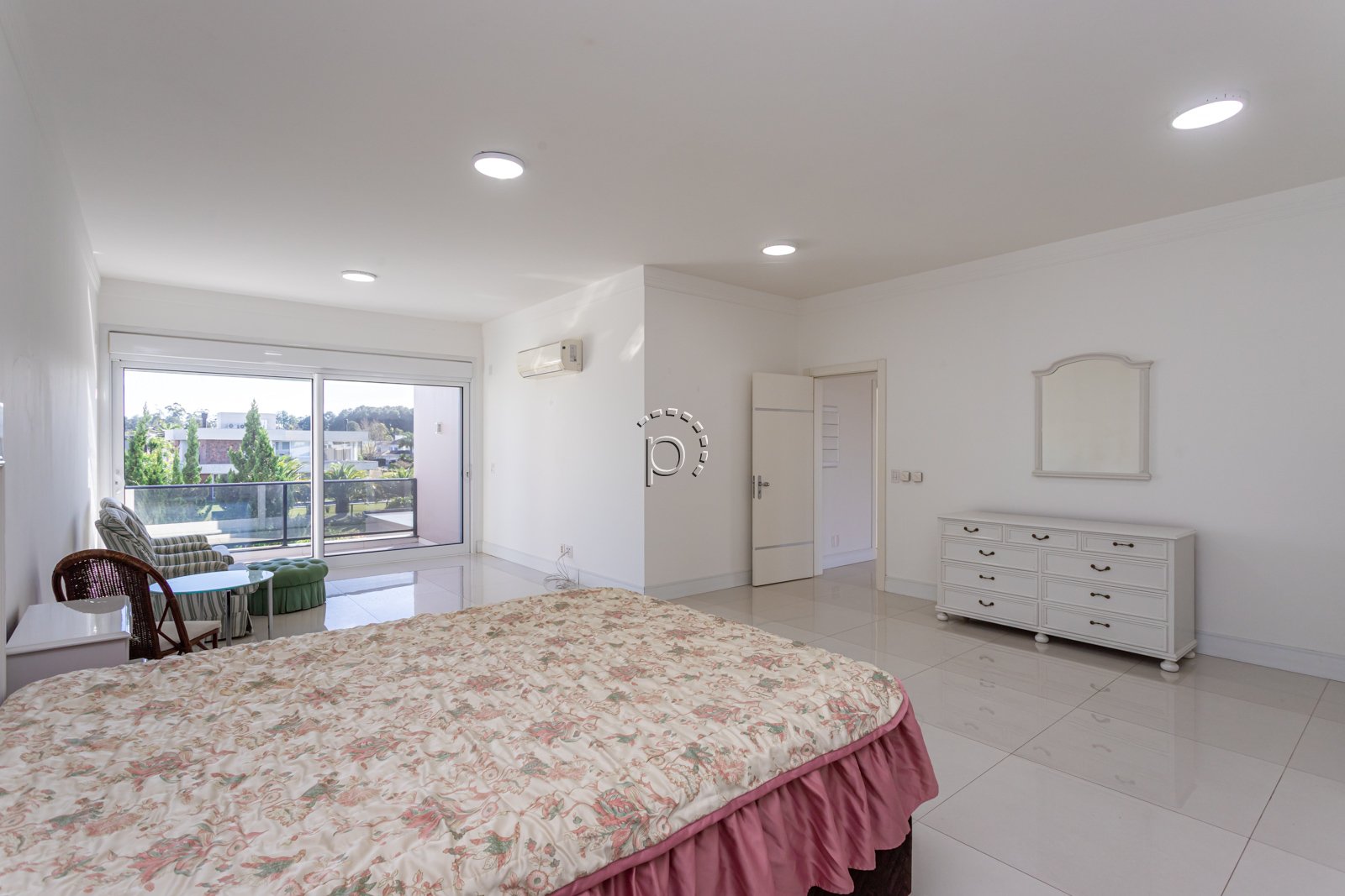 Casa em Condomínio à venda com 570m², 5 quartos, 5 suítes, 4 vagas no bairro Terra Ville em Porto Alegre - Foto 43
