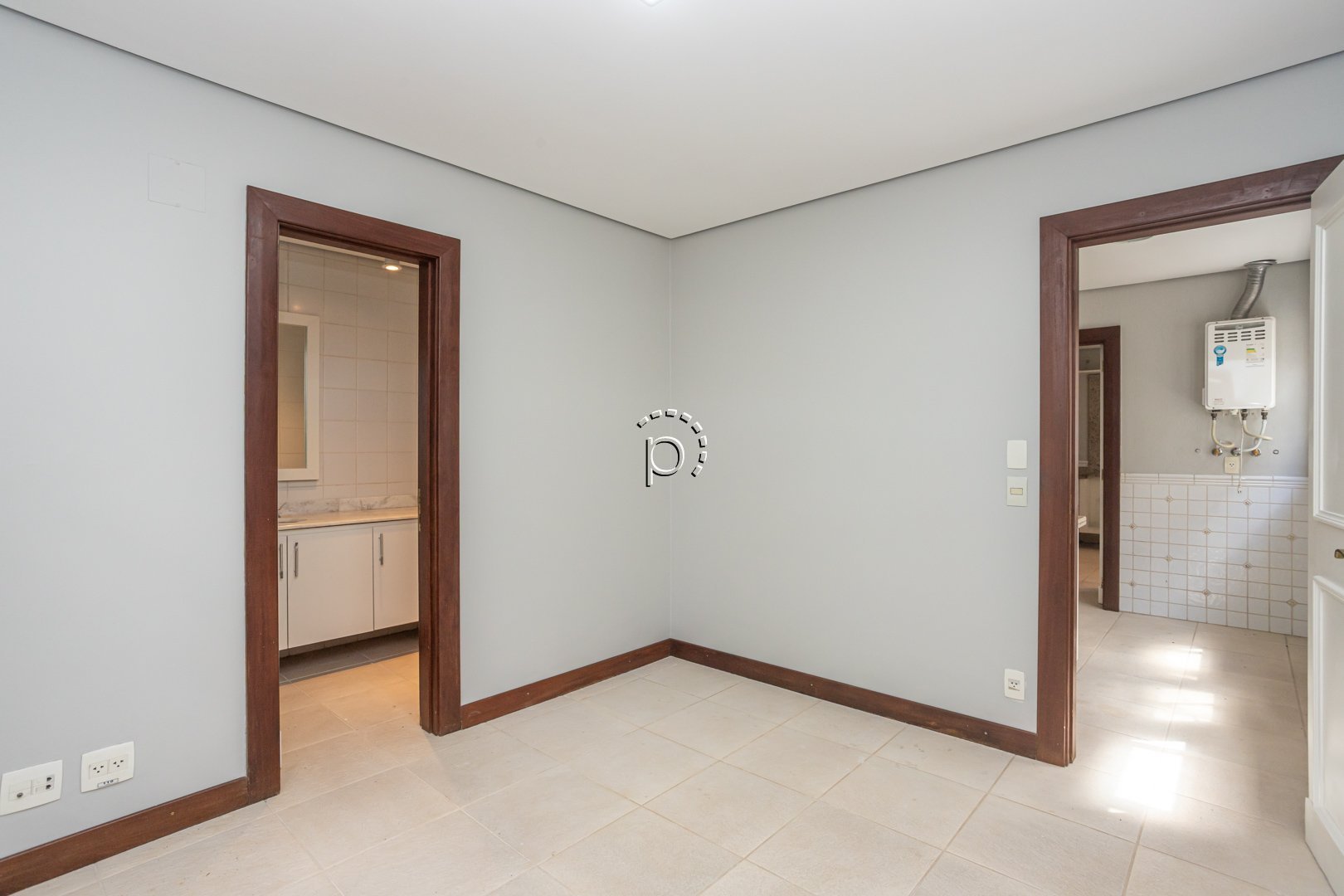 Casa em Condomínio para alugar com 491m², 5 quartos, 5 suítes, 4 vagas no bairro Terra Ville em Porto Alegre - Foto 17