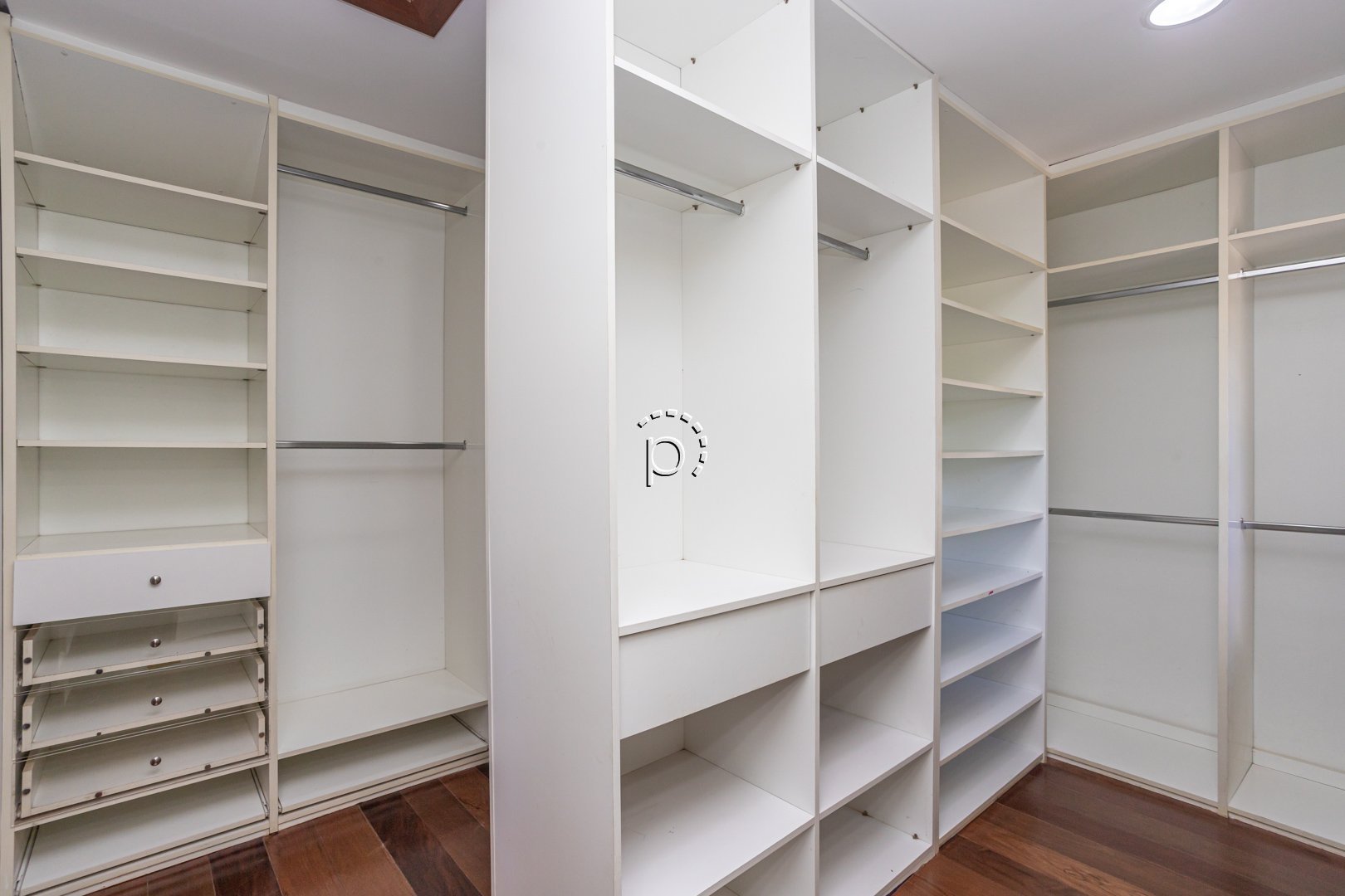 Casa em Condomínio para alugar com 491m², 5 quartos, 5 suítes, 4 vagas no bairro Terra Ville em Porto Alegre - Foto 45