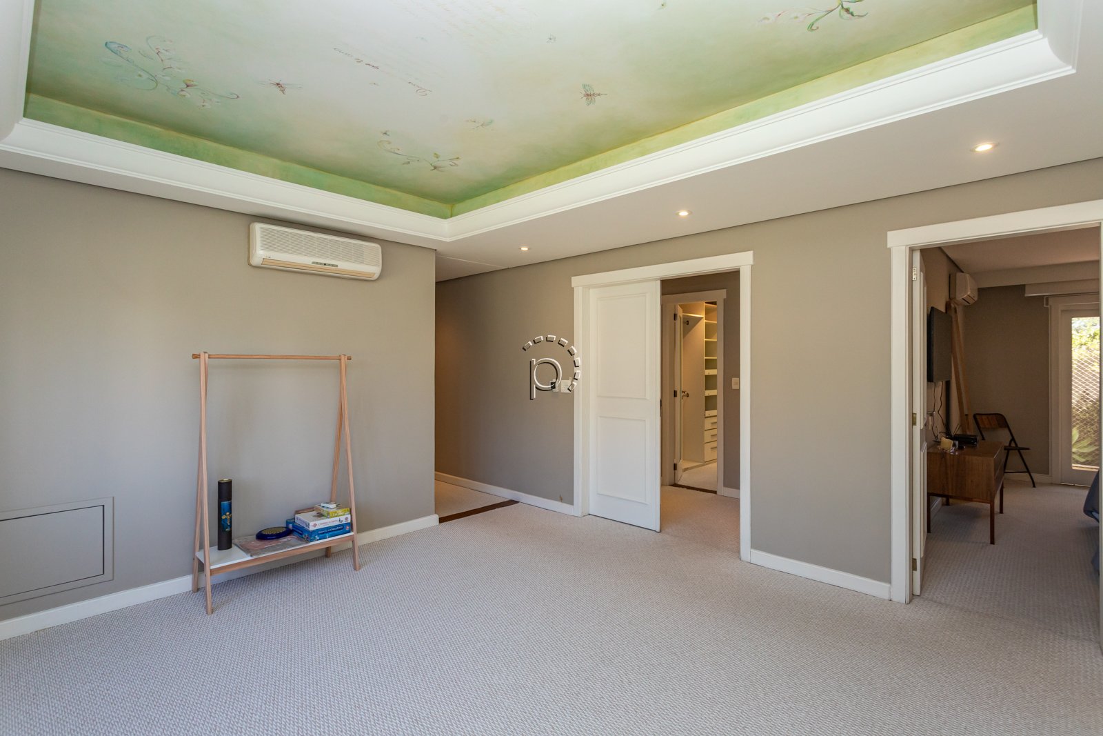 Casa em Condomínio para alugar com 441m², 4 quartos, 4 suítes, 6 vagas no bairro Terra Ville em Porto Alegre - Foto 41