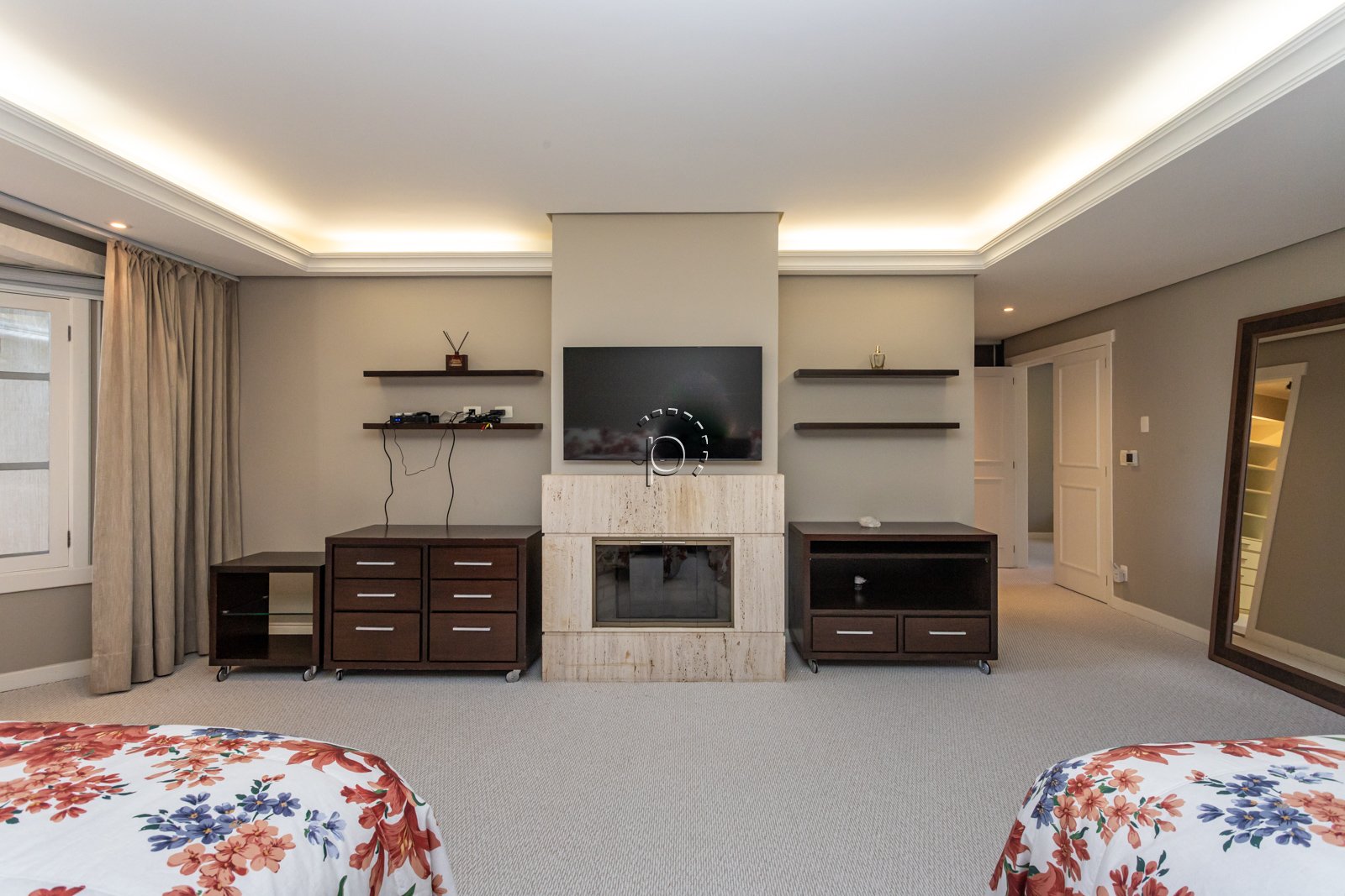 Casa em Condomínio para alugar com 441m², 4 quartos, 4 suítes, 6 vagas no bairro Terra Ville em Porto Alegre - Foto 45