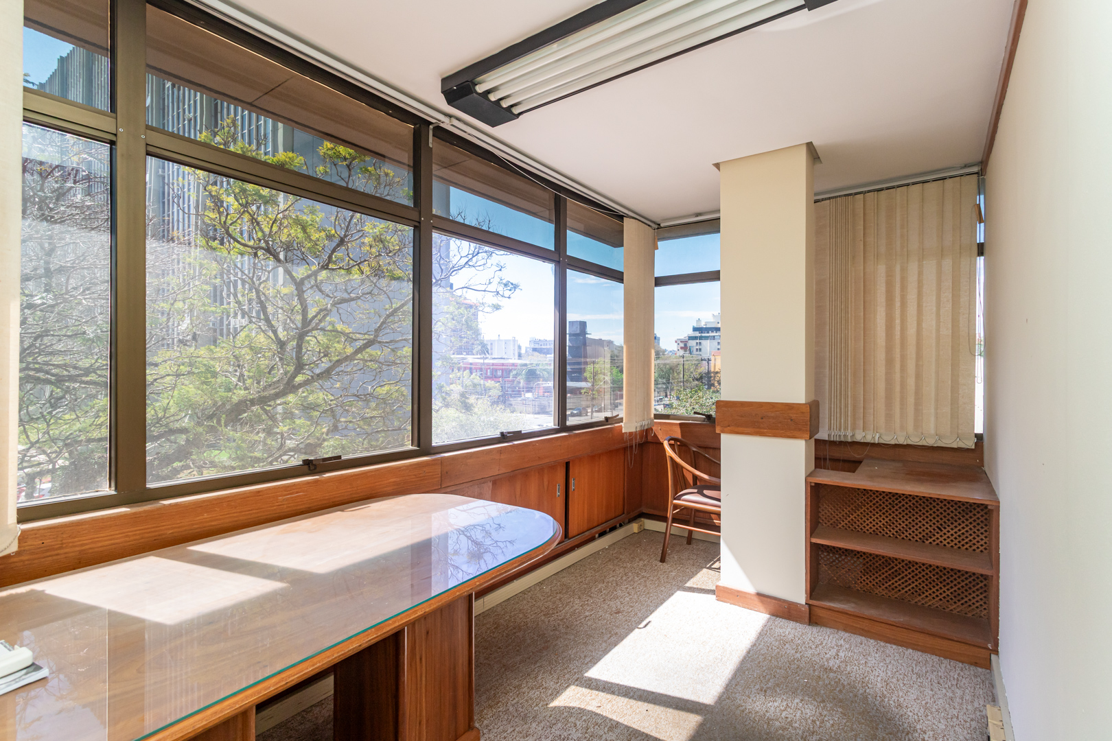Sala à venda com 1m² no bairro Praia de Belas em Porto Alegre