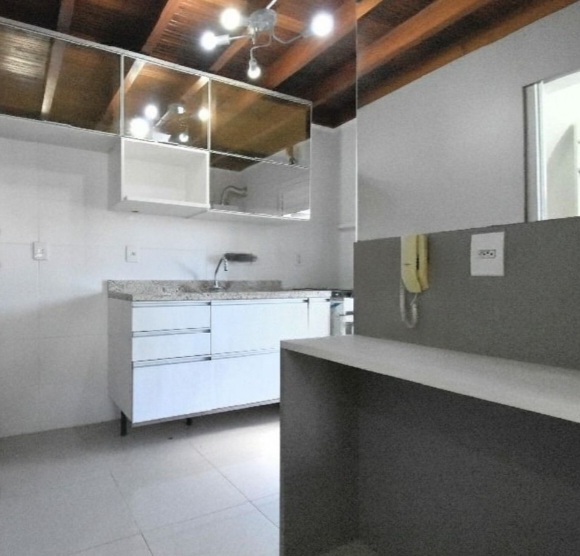 Apartamento à venda com 72m², 2 quartos, 1 vaga no bairro Menino Deus em Porto Alegre - Foto 4