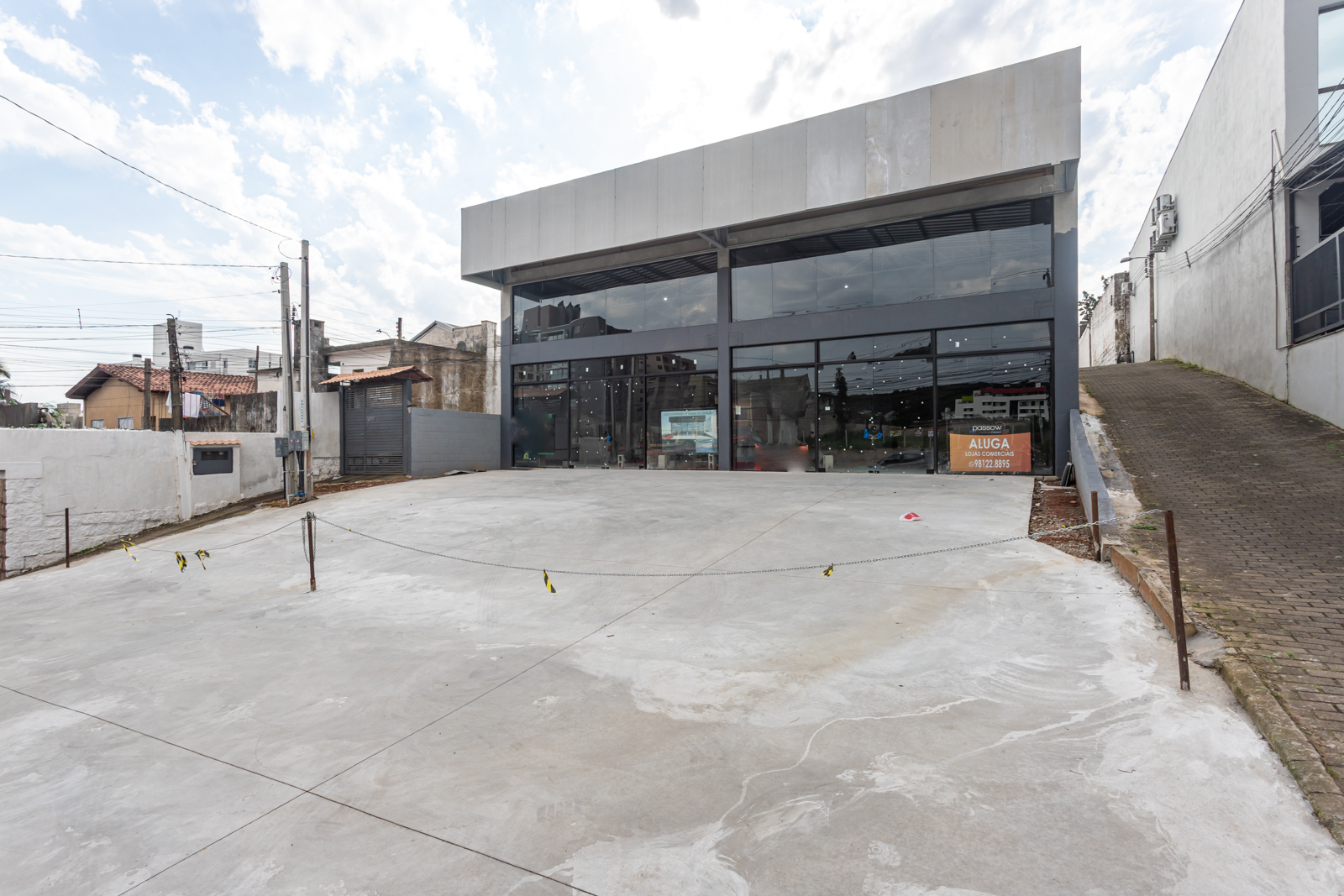 Loja à venda com 150m² no bairro Tristeza em Porto Alegre