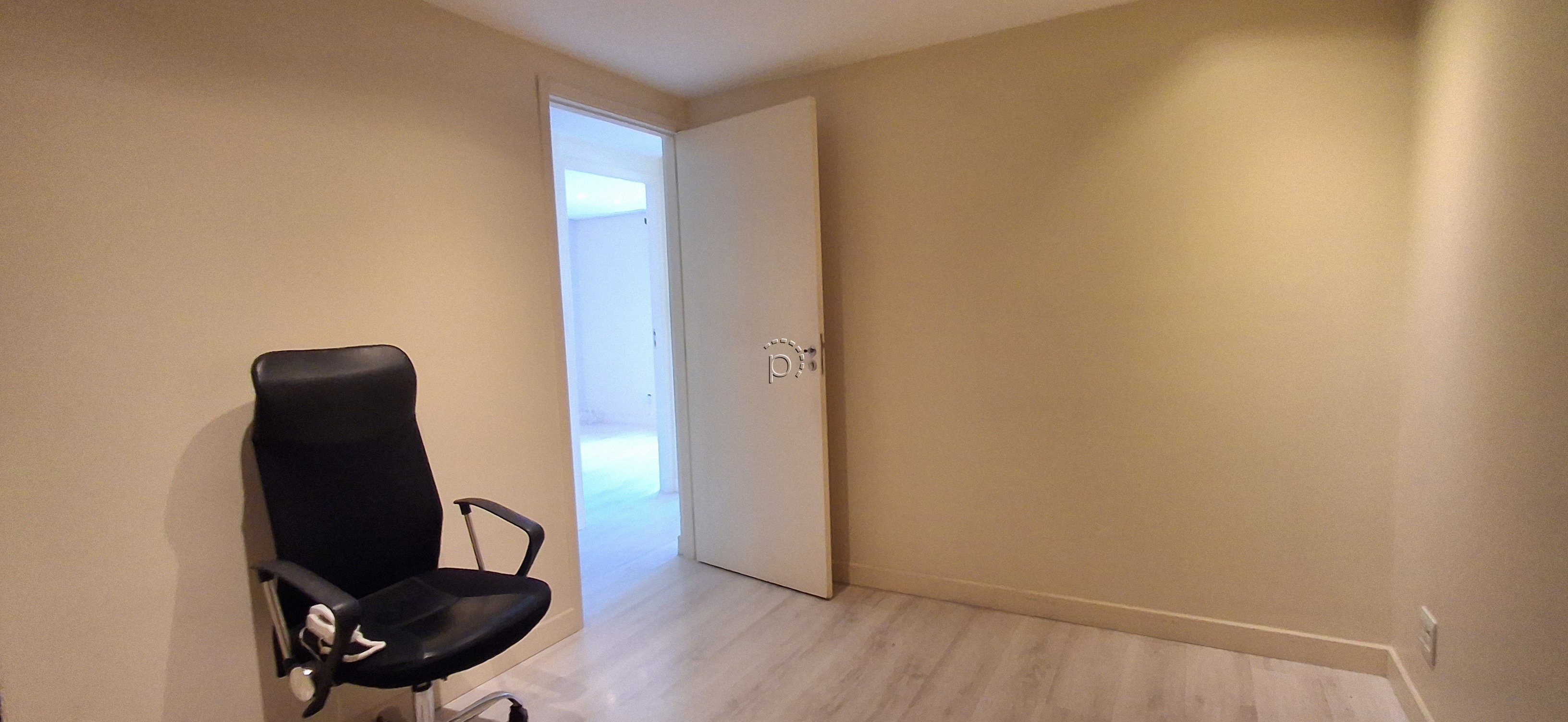 Sala à venda com 43m² no bairro Centro Historico em Porto Alegre - Foto 4