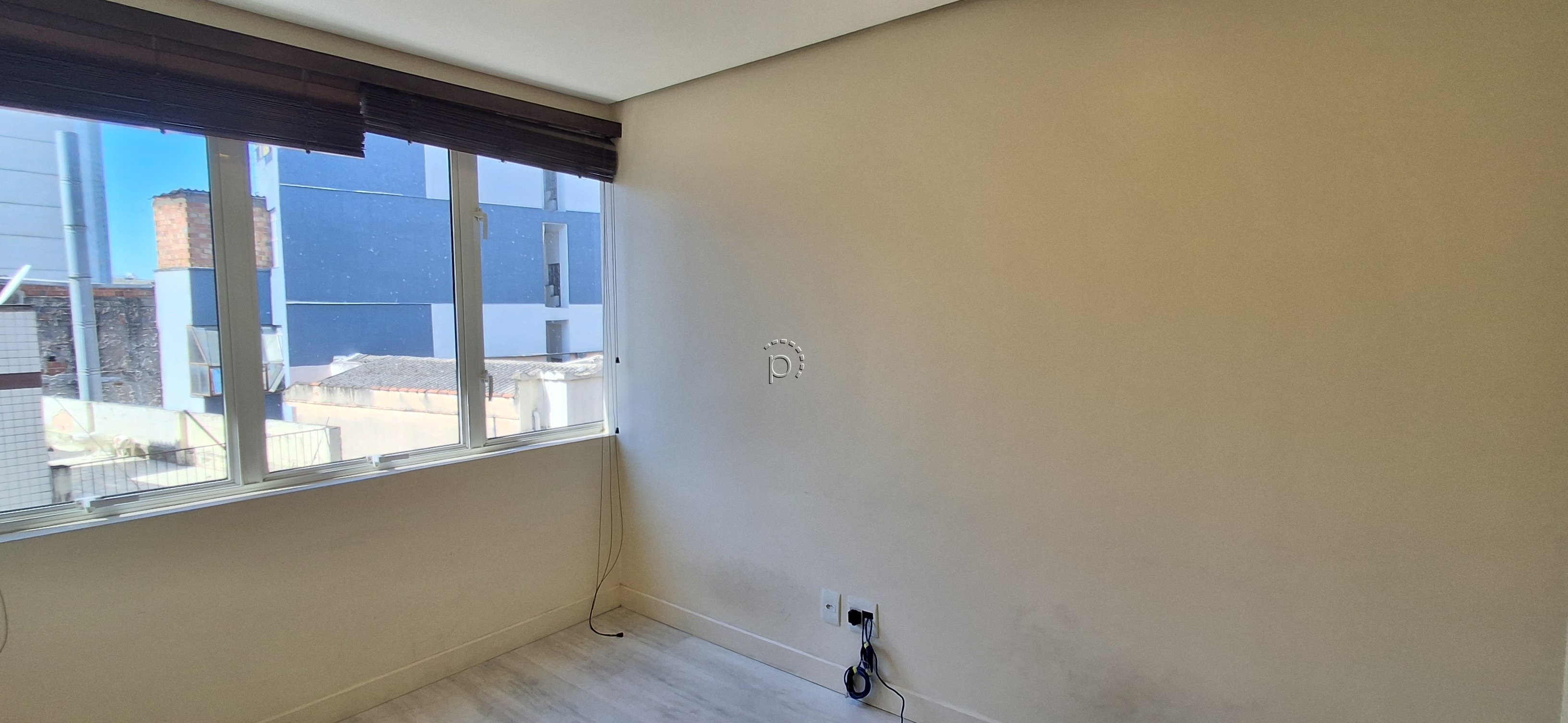 Sala à venda com 43m² no bairro Centro Historico em Porto Alegre - Foto 6