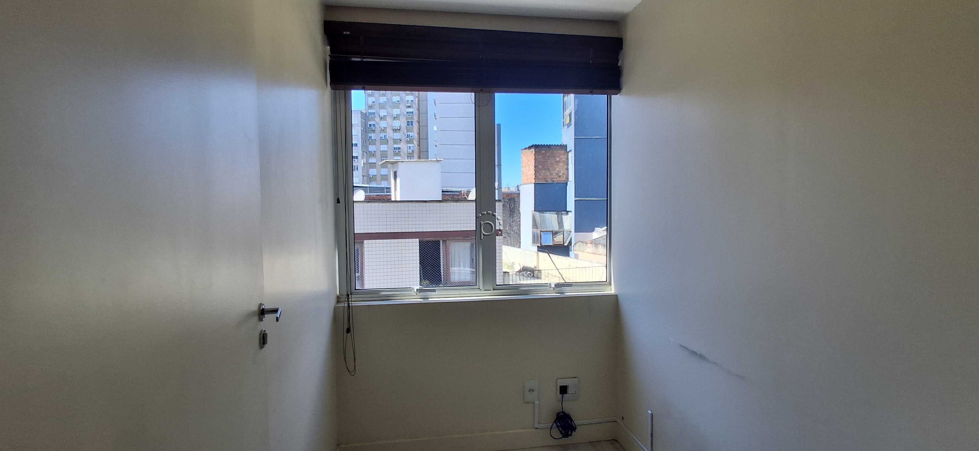Sala à venda com 43m² no bairro Centro Historico em Porto Alegre - Foto 9