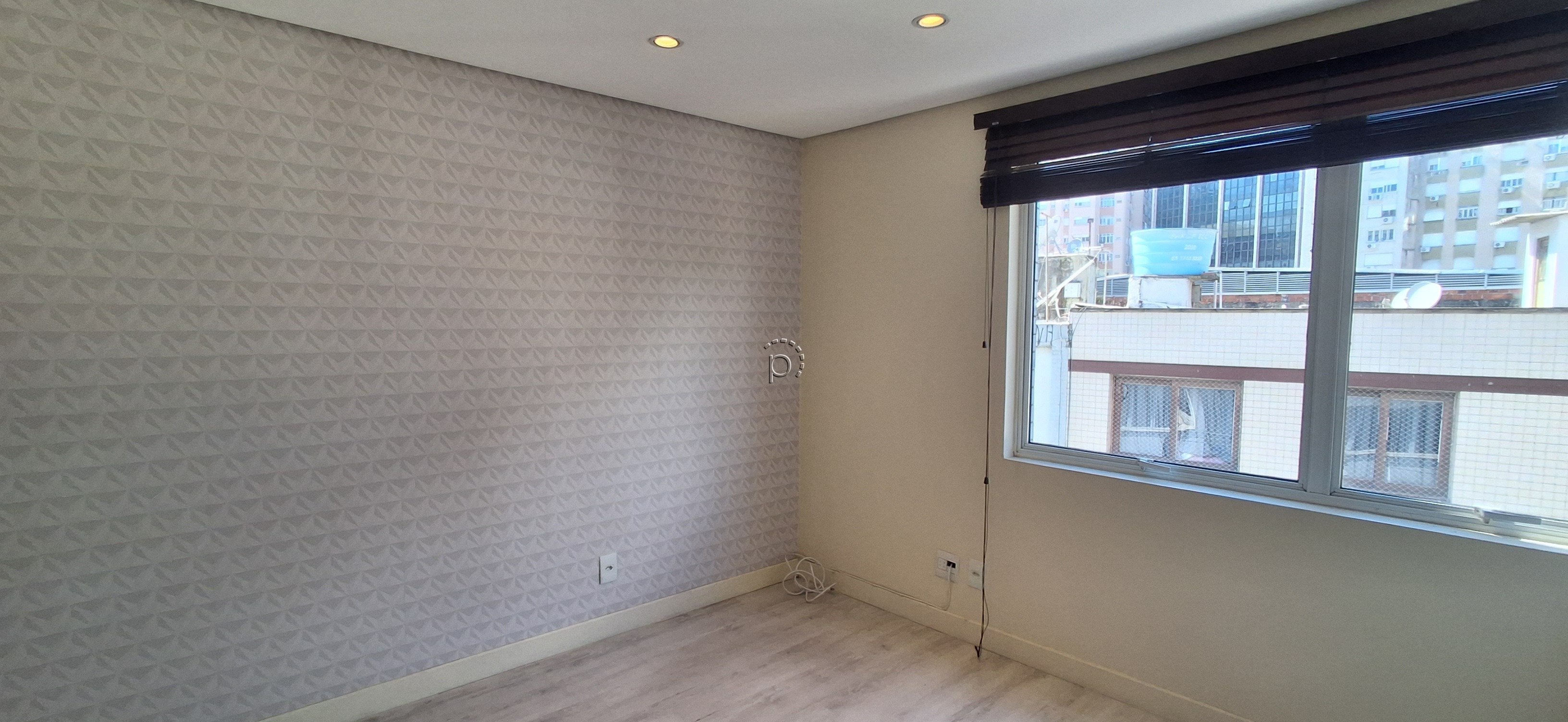 Sala à venda com 43m² no bairro Centro Historico em Porto Alegre - Foto 12
