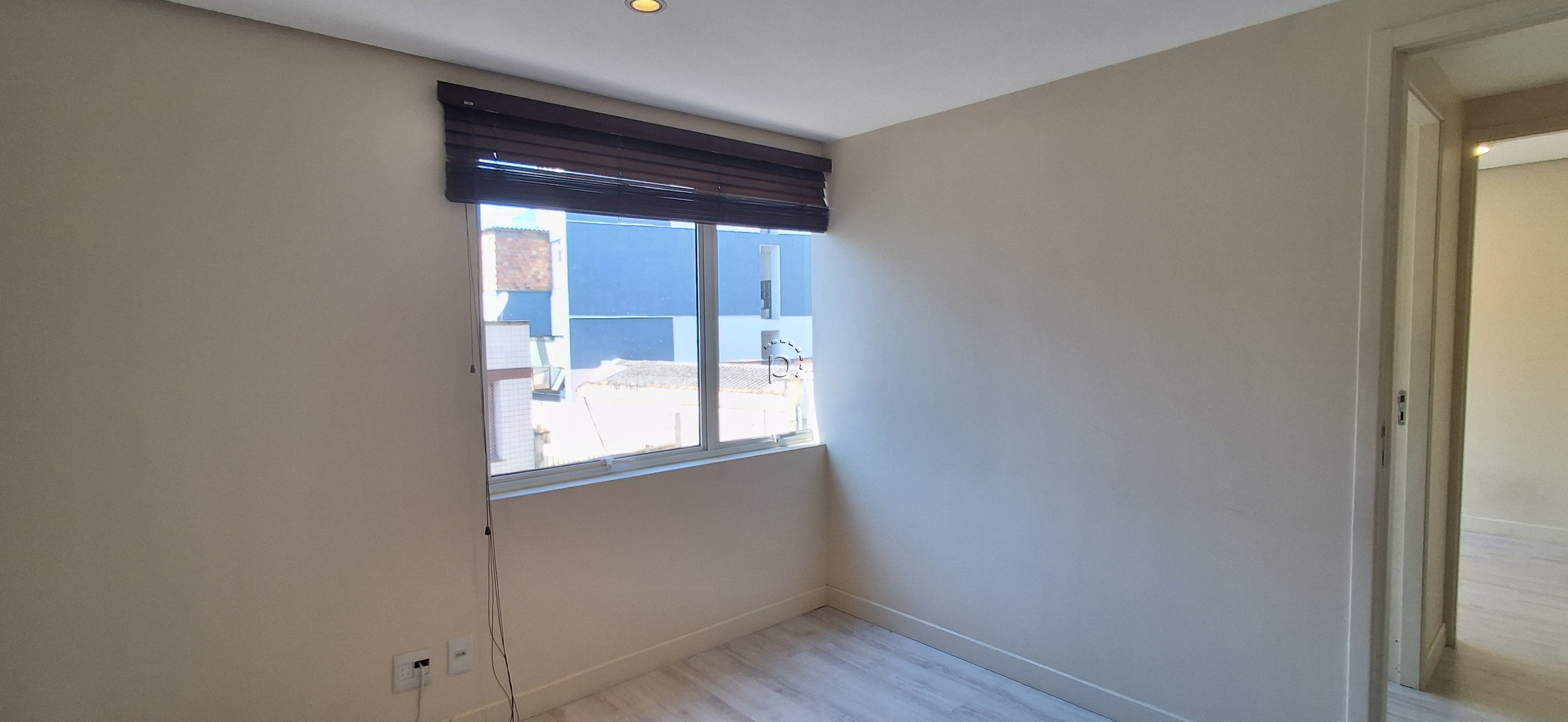 Sala à venda com 43m² no bairro Centro Historico em Porto Alegre - Foto 13