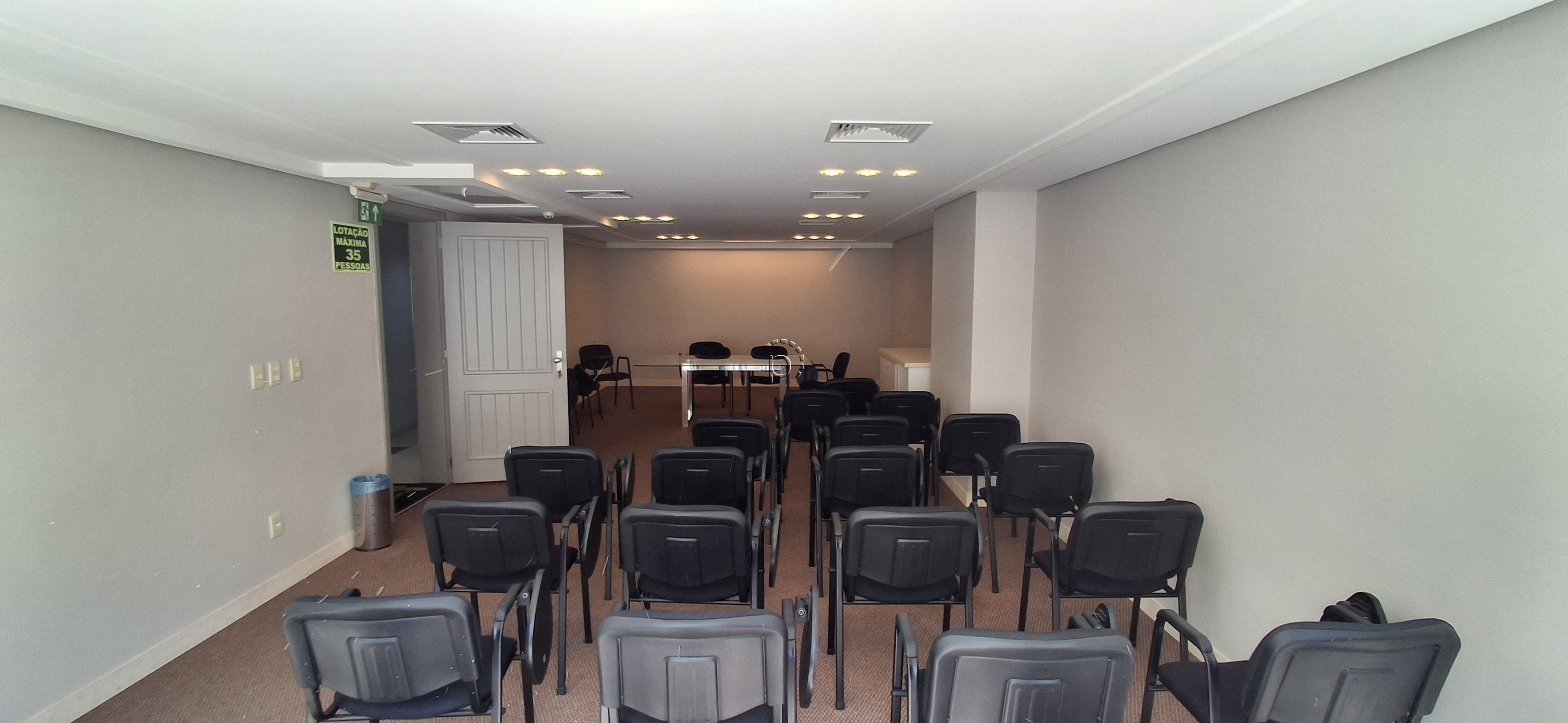 Sala à venda com 43m² no bairro Centro Historico em Porto Alegre - Foto 23