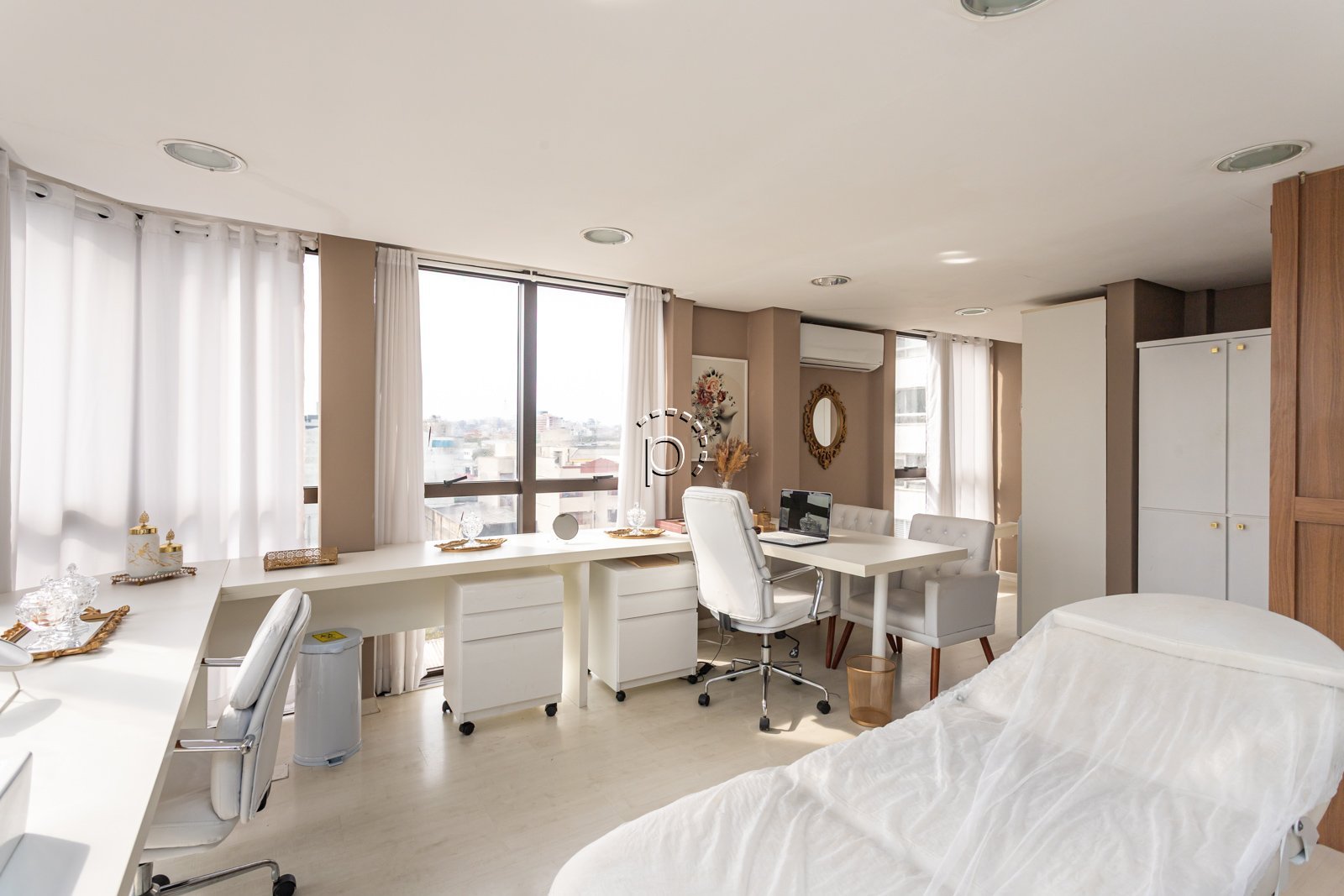 Sala à venda com 30m², 1 vaga no bairro Menino Deus em Porto Alegre - Foto 2