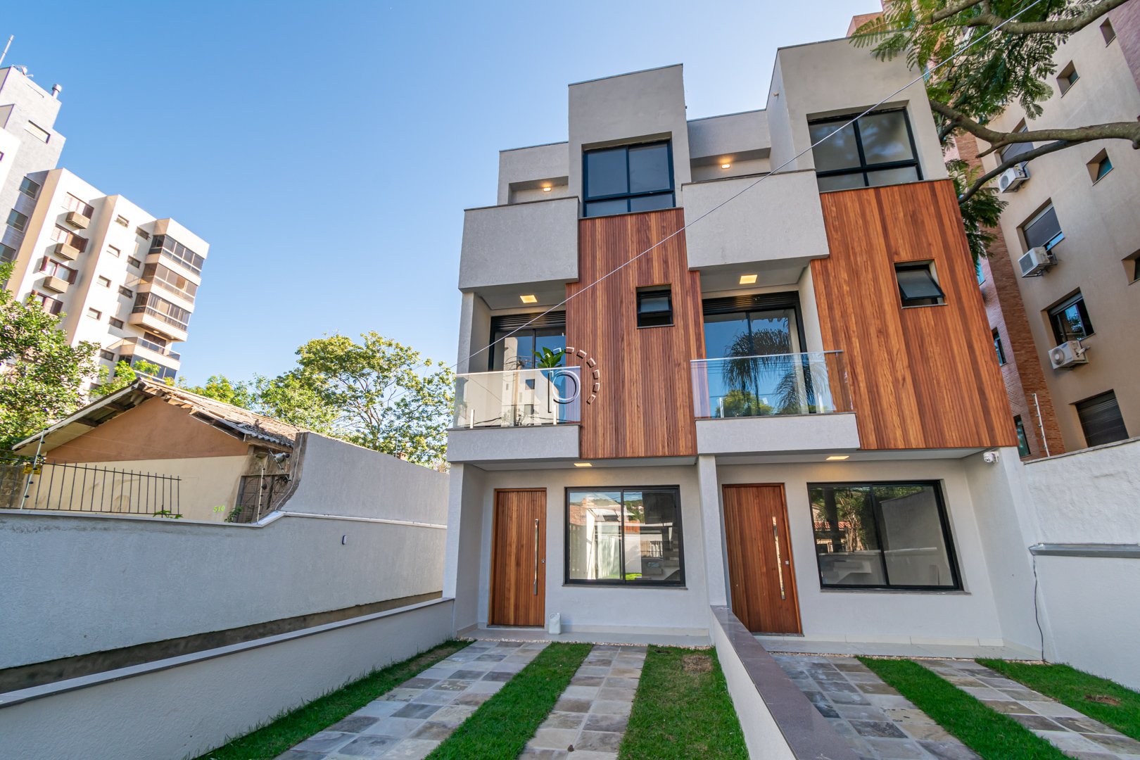 Casa em Condomínio à venda com 142m², 3 quartos, 3 suítes, 2 vagas no bairro Tristeza em Porto Alegre