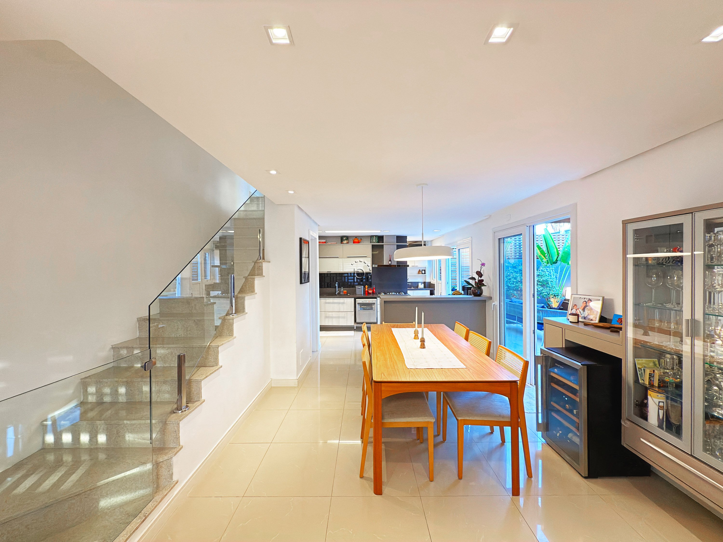 Casa à venda com 281m², 3 quartos, 1 suíte, 2 vagas no bairro Jardim Isabel em Porto Alegre - Foto 11