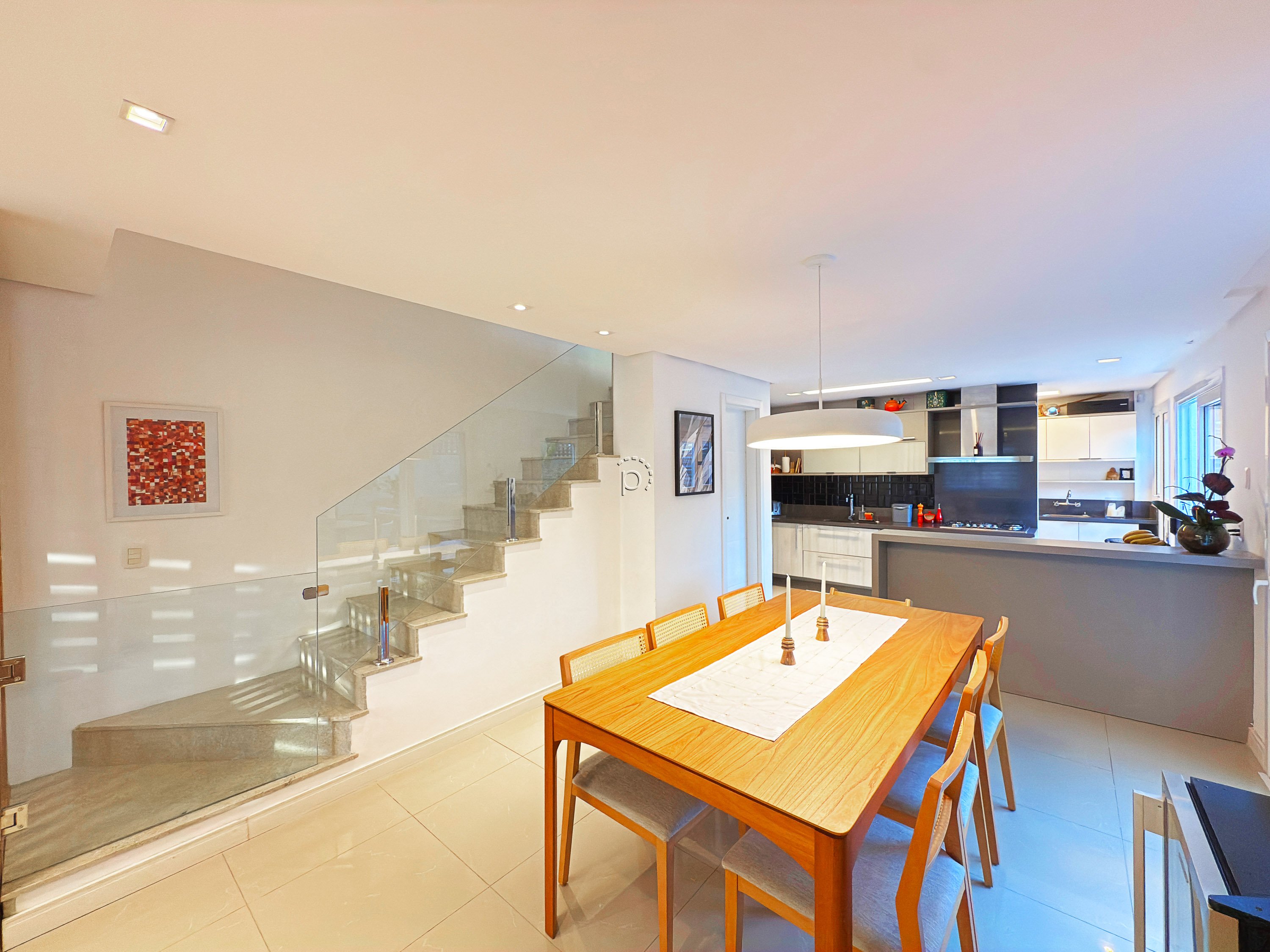 Casa à venda com 281m², 3 quartos, 1 suíte, 2 vagas no bairro Jardim Isabel em Porto Alegre - Foto 10