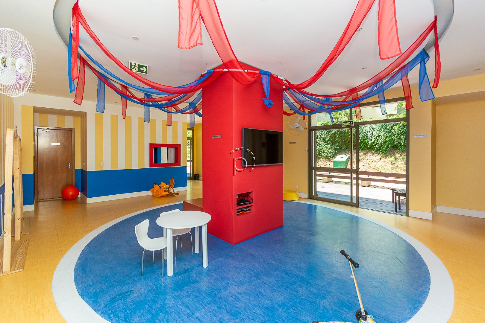 Apartamento à venda com 90m², 3 quartos, 1 suíte, 2 vagas no bairro Cavalhada em Porto Alegre - Foto 47