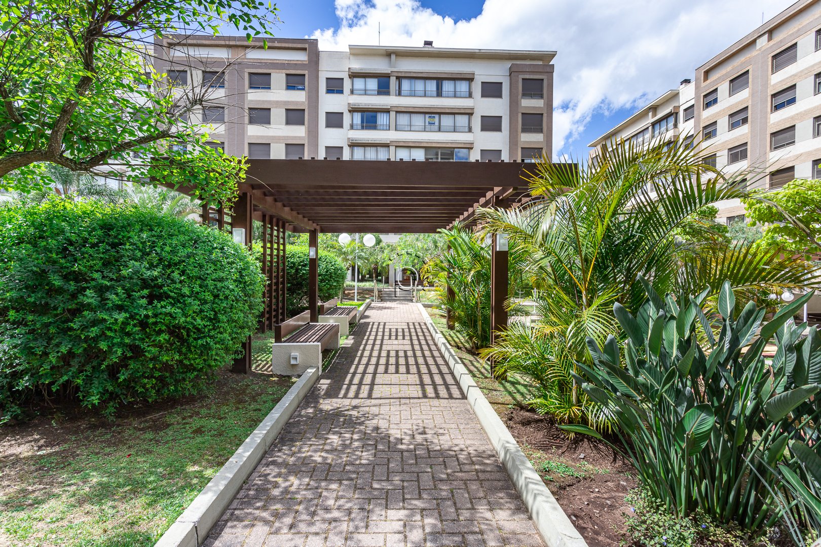 Apartamento à venda com 90m², 3 quartos, 1 suíte, 2 vagas no bairro Cavalhada em Porto Alegre - Foto 57