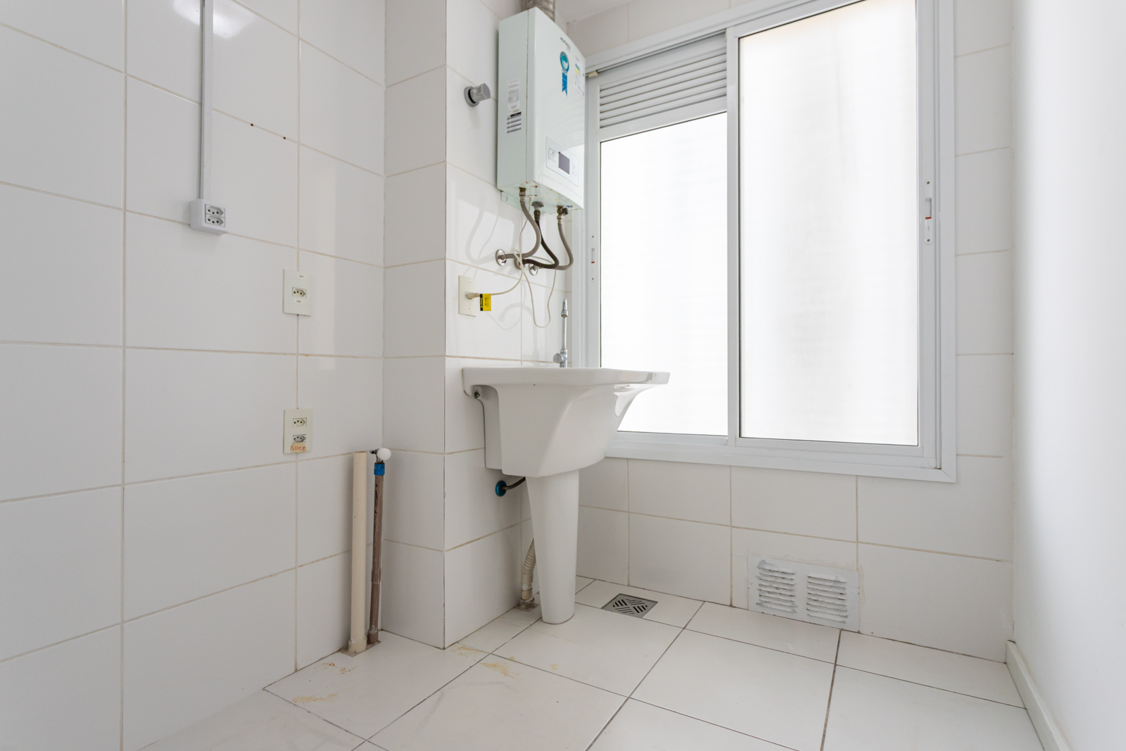 Apartamento para alugar com 92m², 3 quartos no bairro Tristeza em Porto Alegre - Foto 11