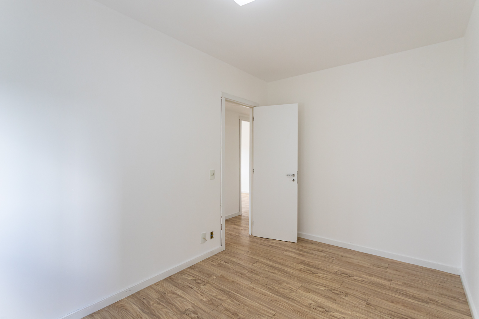 Apartamento para alugar com 92m², 3 quartos no bairro Tristeza em Porto Alegre - Foto 20