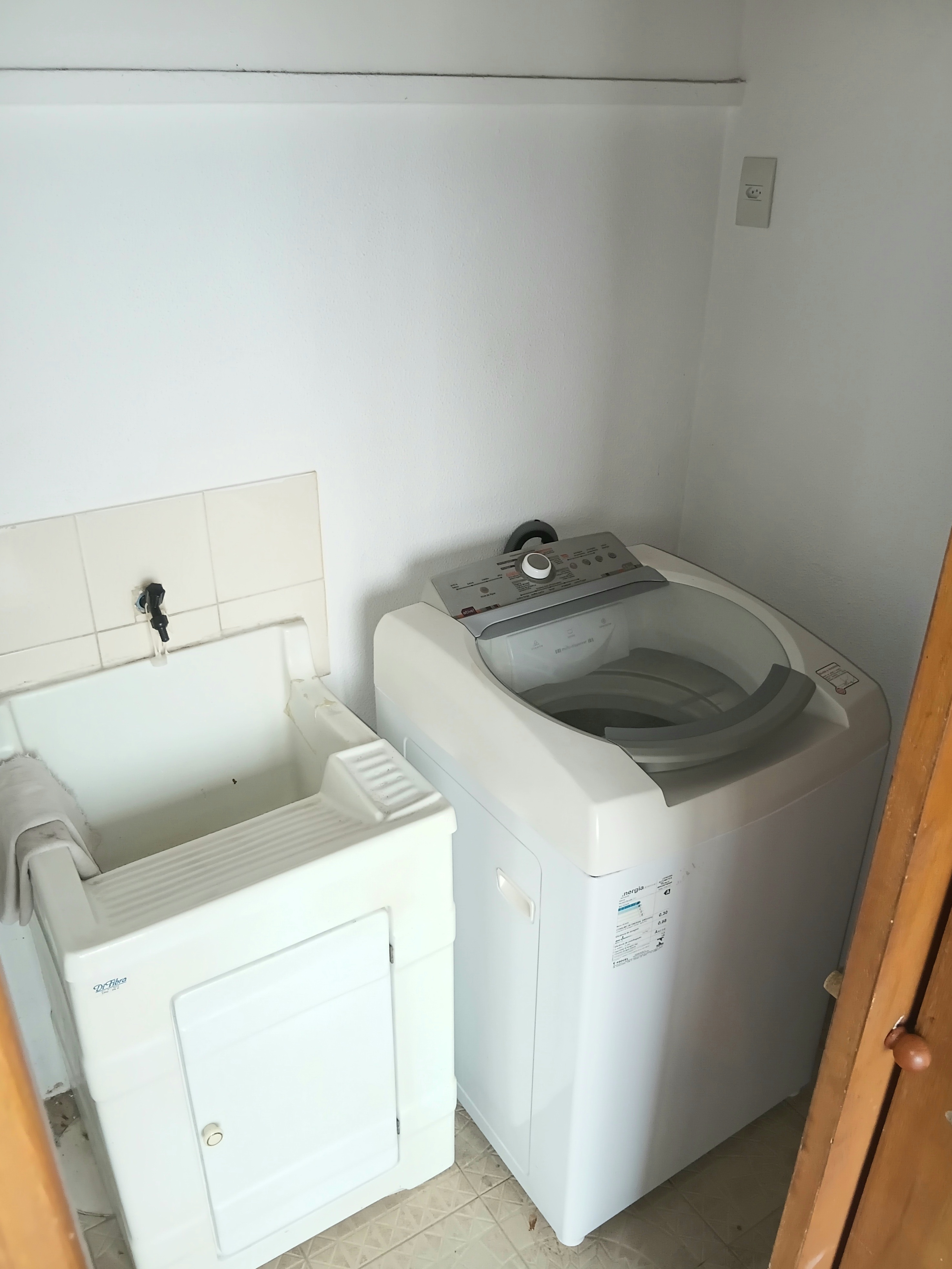 Cobertura para alugar com 150m², 3 quartos, 1 vaga no bairro Tristeza em Porto Alegre - Foto 33